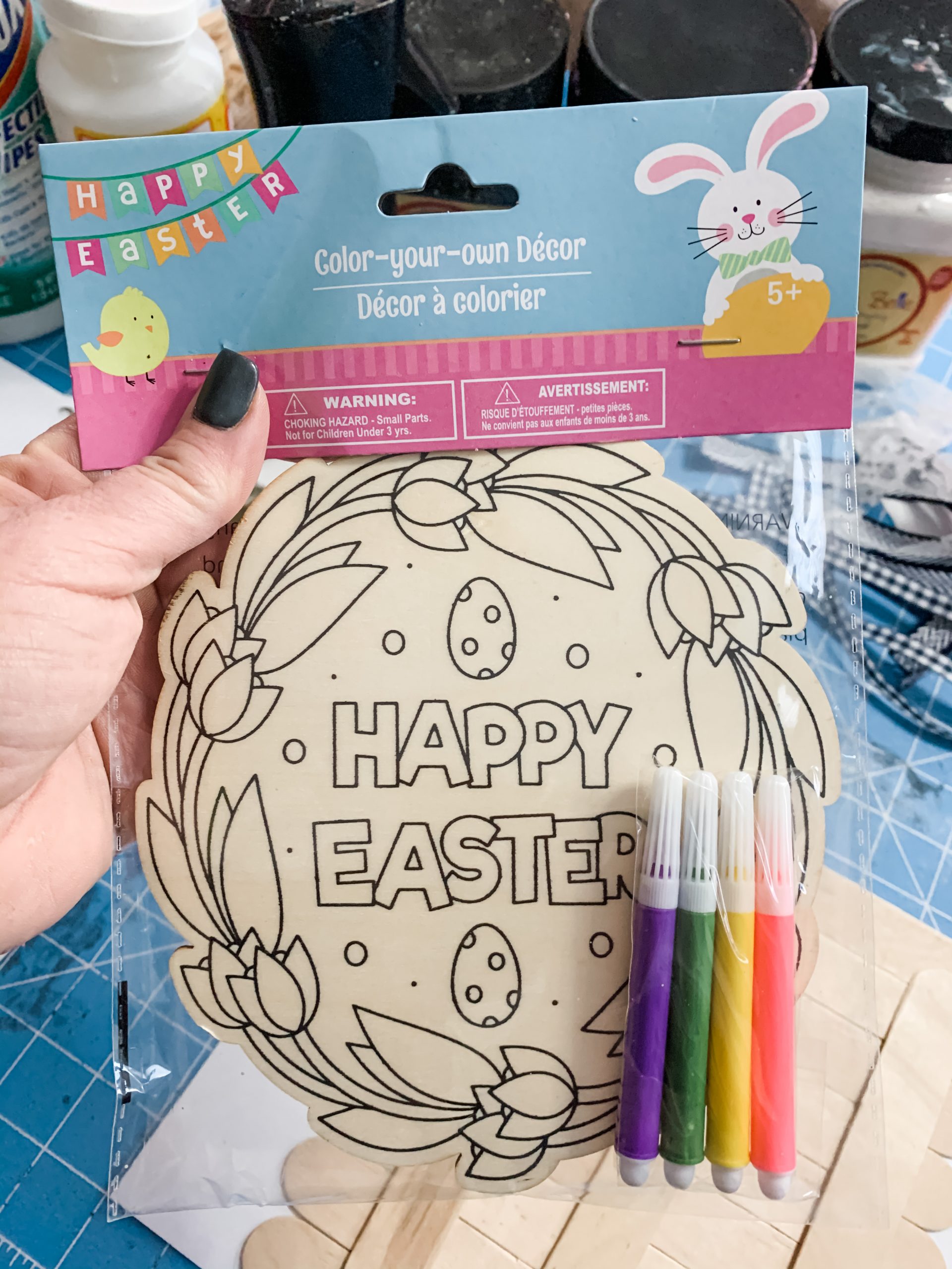 Fun and Easy DIY Spring Door Hanger