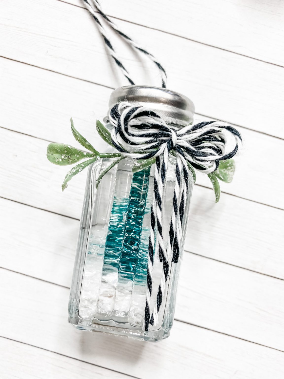 Christmas Salt and Pepper Shaker DIY Ornaments for Craftathon