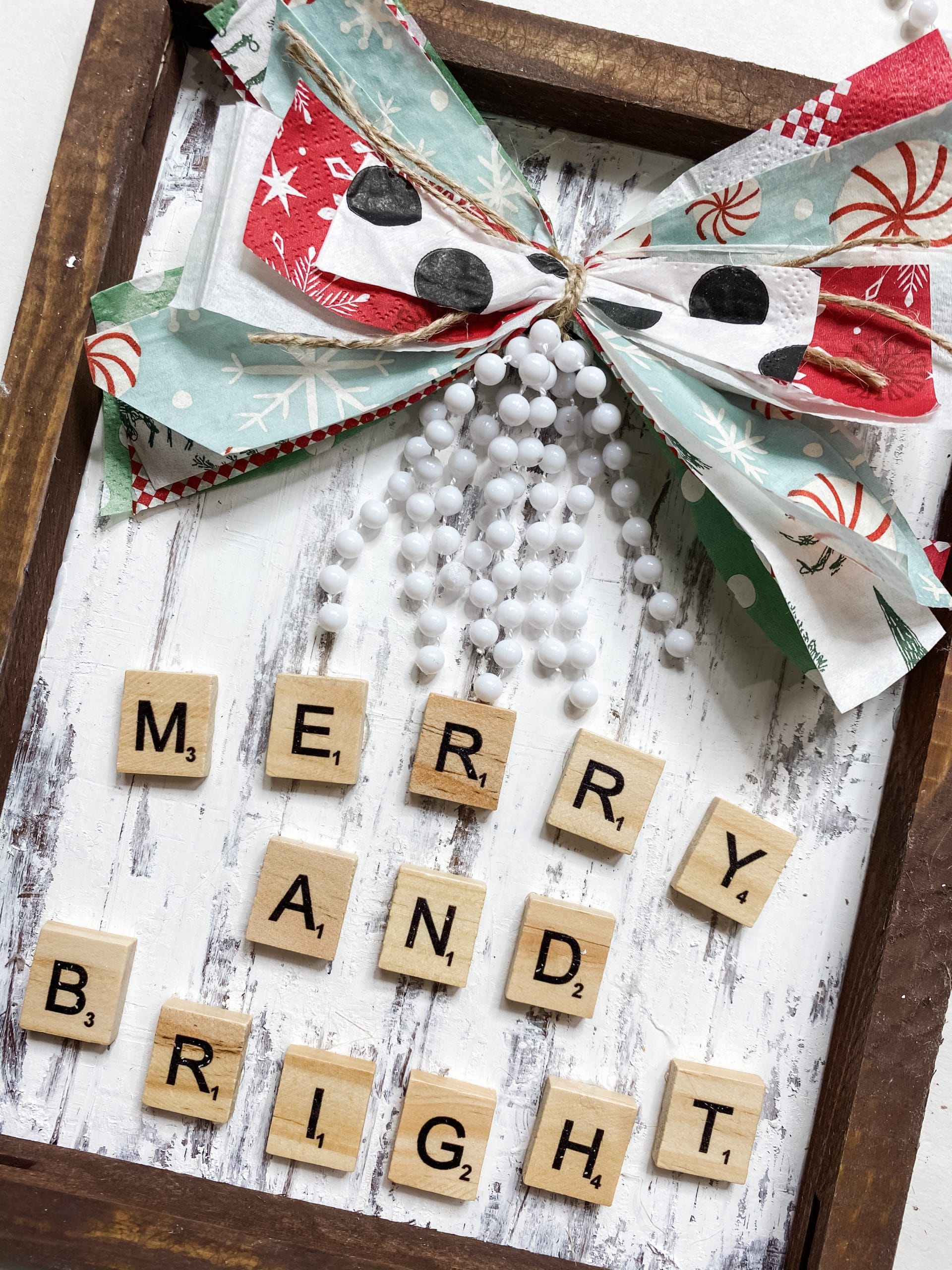 Farmhouse Christmas Sign with Changeable Napkin Bow