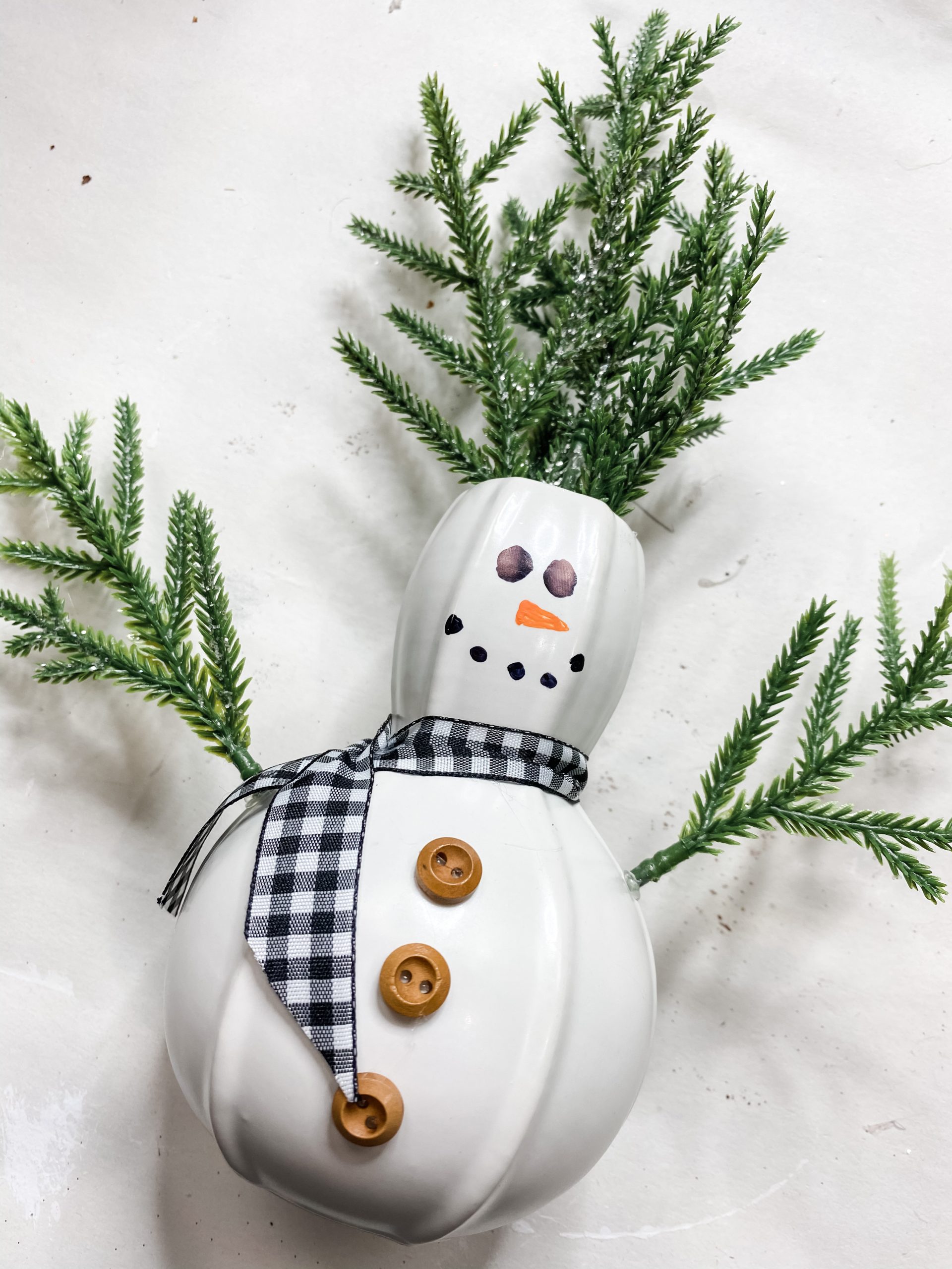 Dollar Tree Vase DIY Christmas Snowman