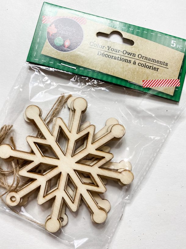 How to Make a DIY Dollar Tree Snowflake Christmas Decor