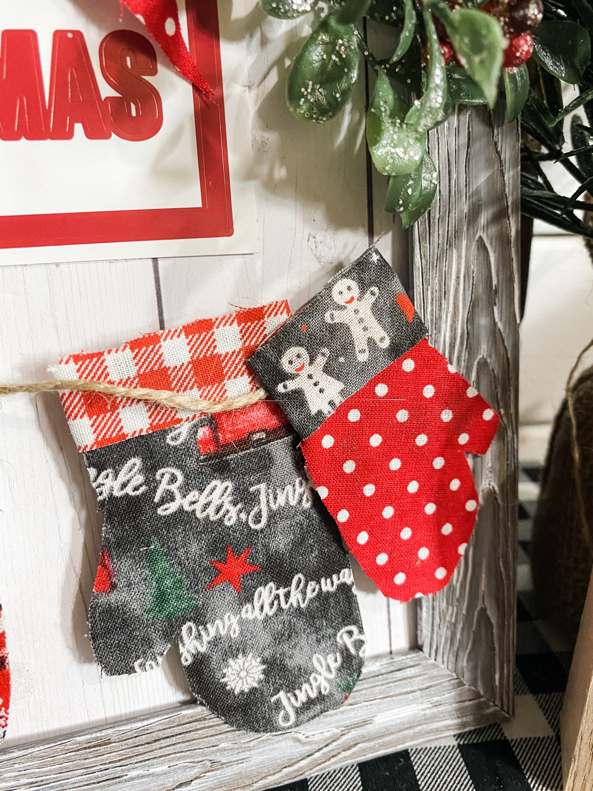 DIY Christmas Decor with FREE Mittens Printable