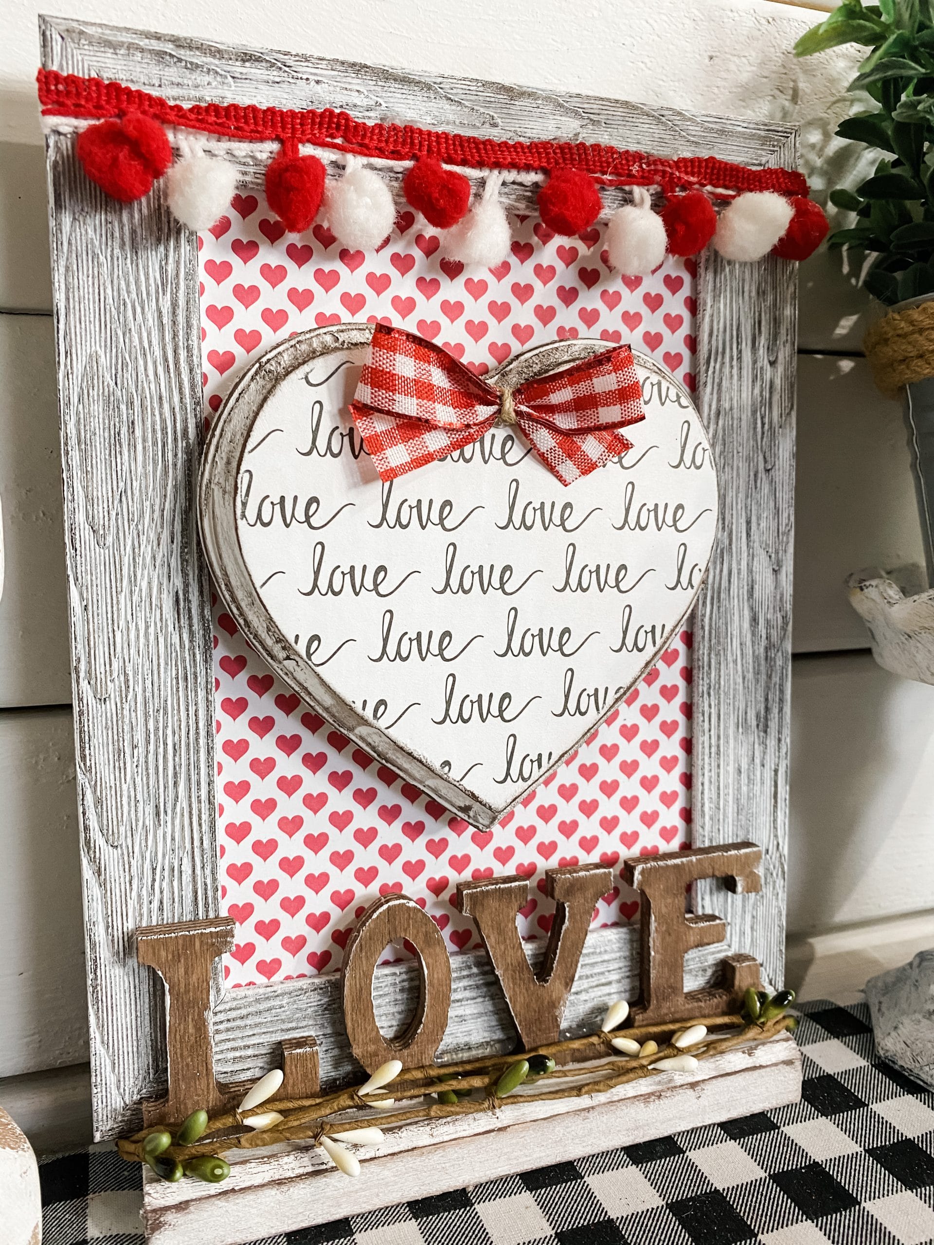 Valentine's Day Wooden Heart Shaped Wreath - Cottage On Bunker Hill