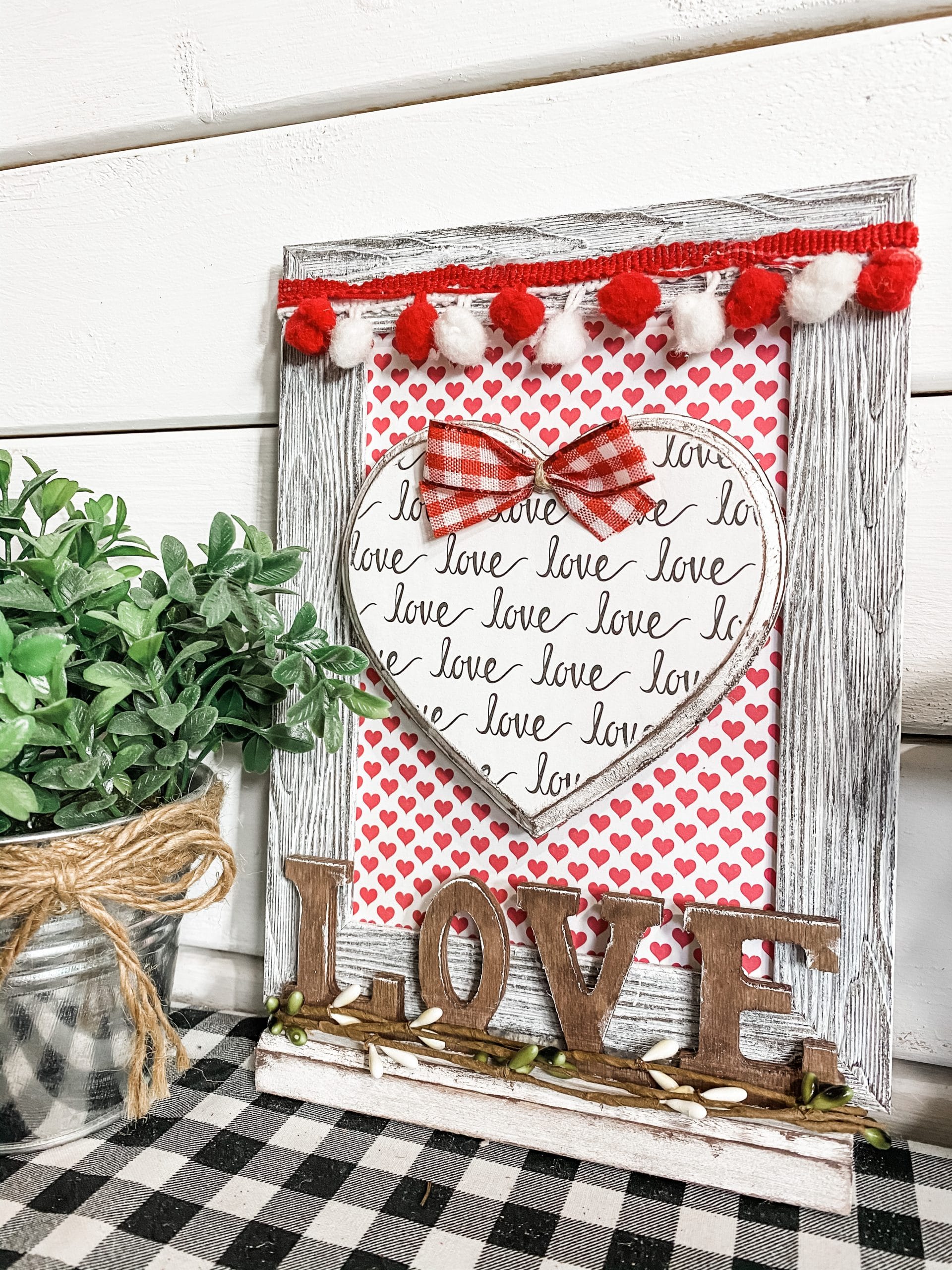 Valentine's Day DIY Love Sign