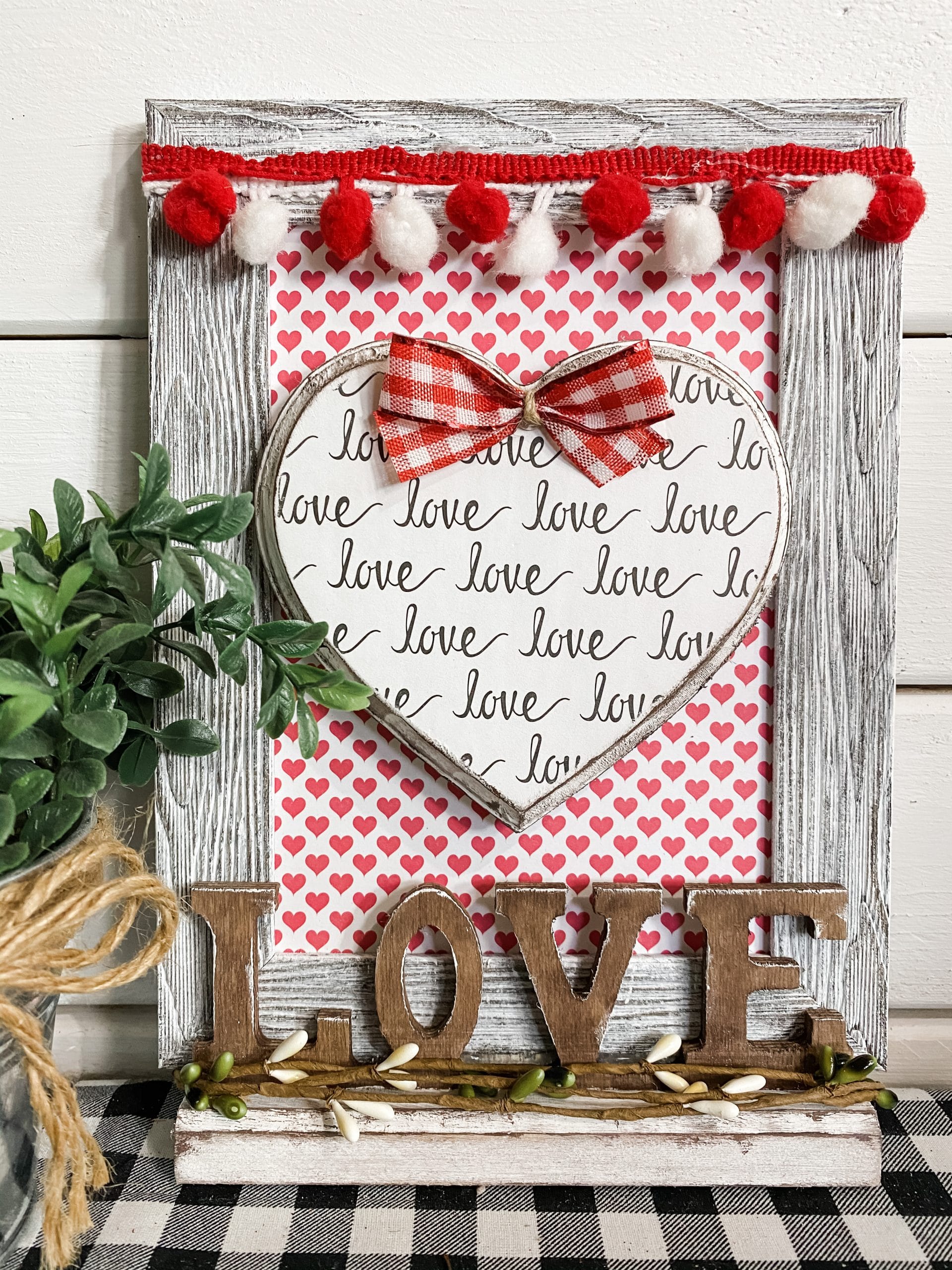Valentine's Day DIY Love Sign