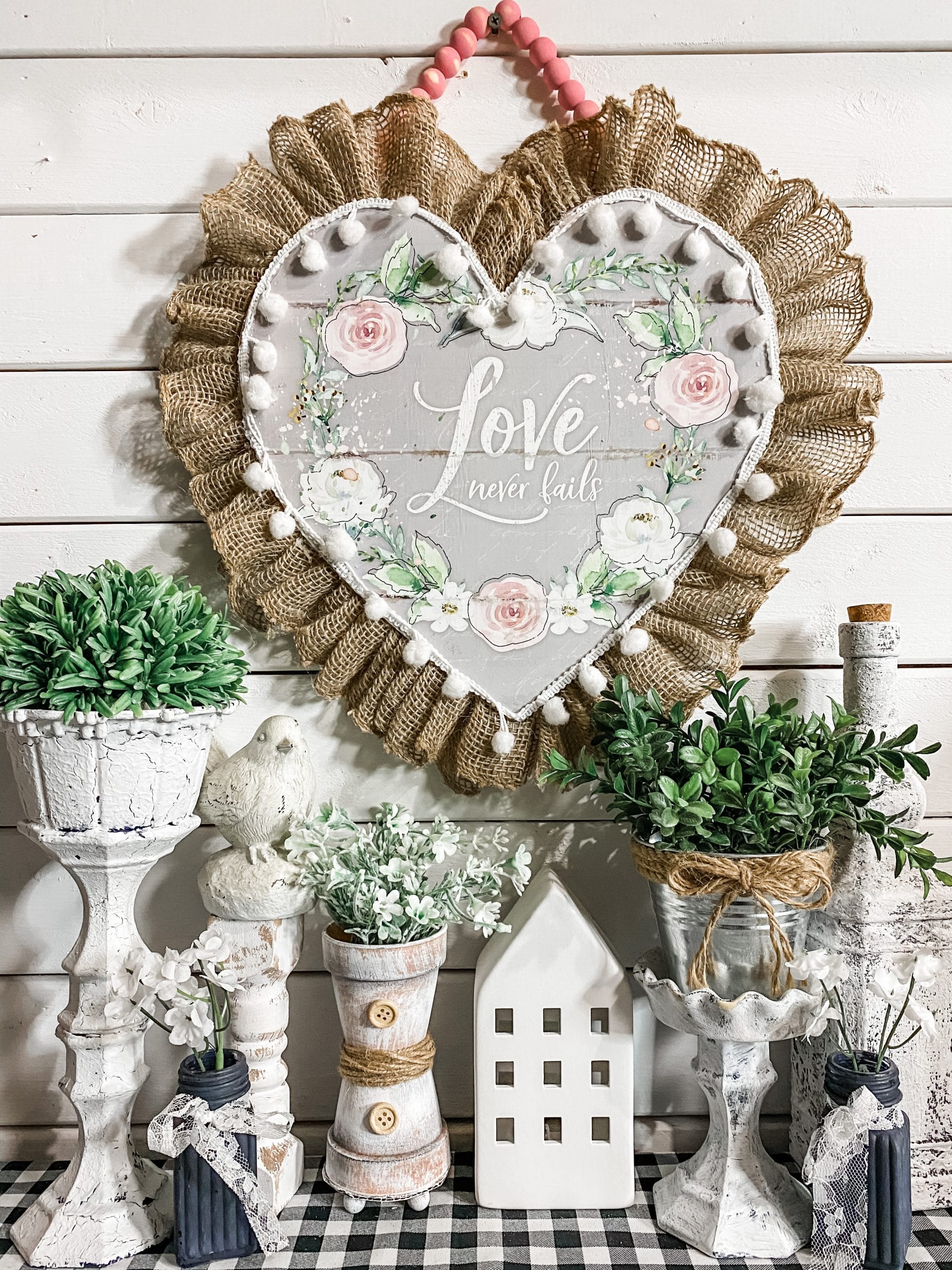 40 Farmhouse Valentine's Day DIY Decor Projects