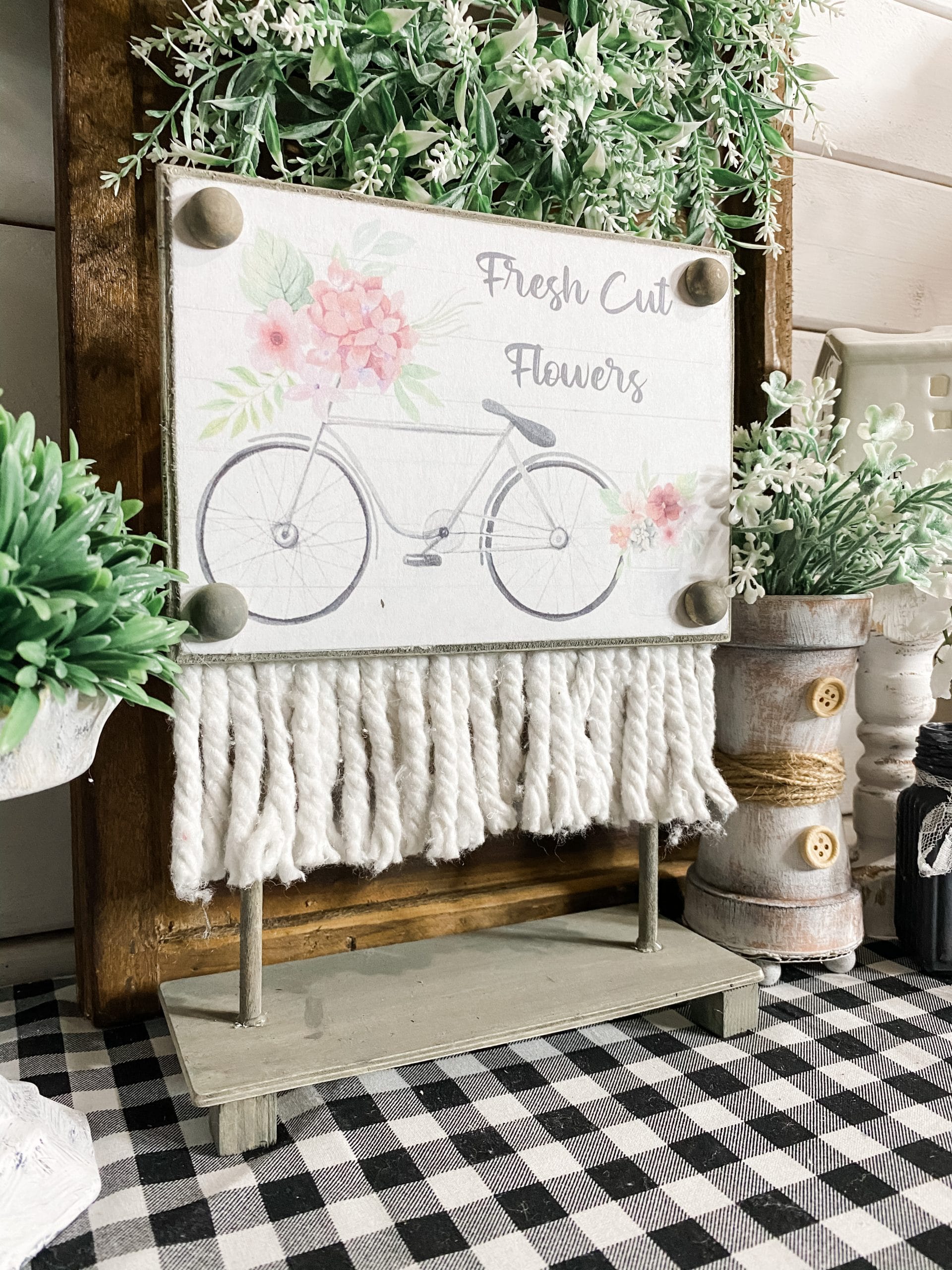 Dollar Tree DIY Spring Decor with Free Printable