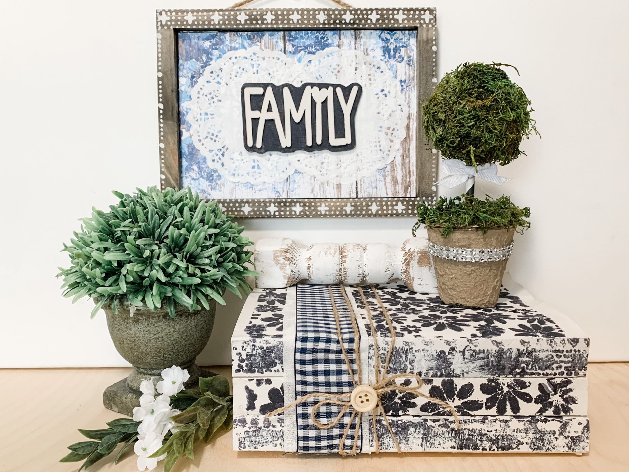 DIY Boho Doily Family Sign