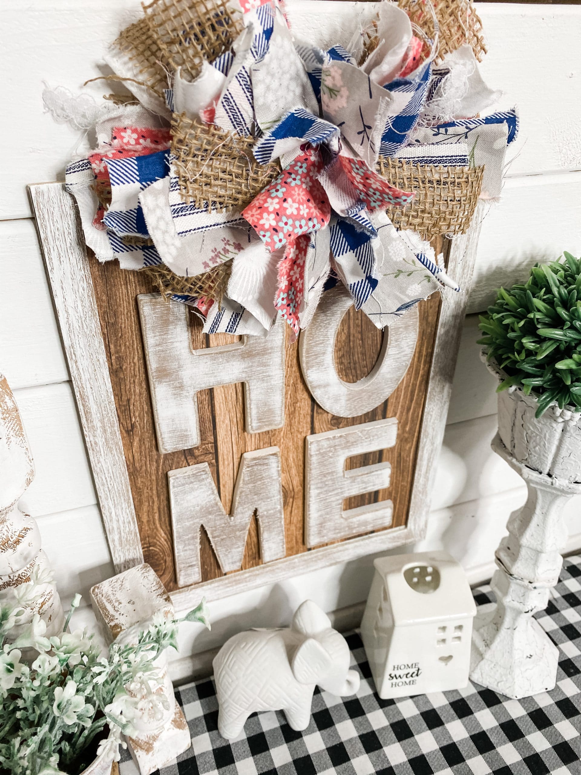 DIY Rustic Home Decor with a Magnetic Messy Bow