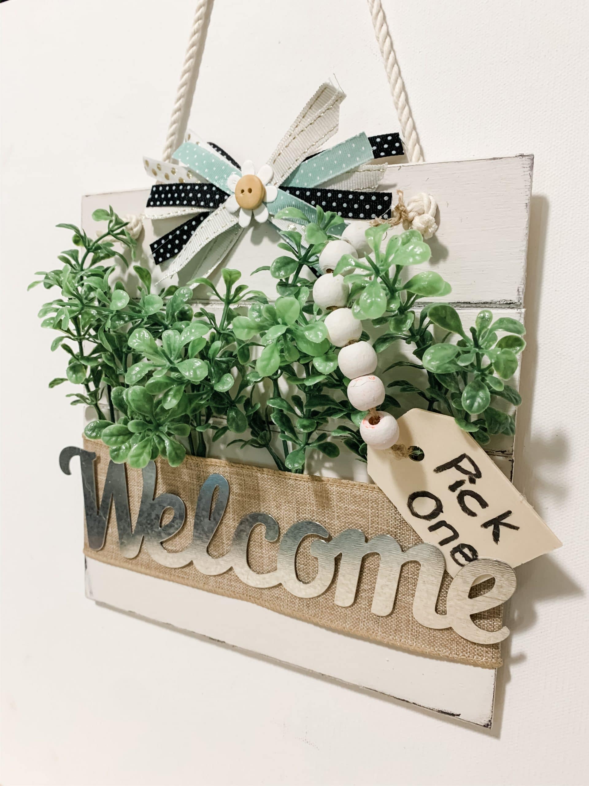 DIY Hanging Spring Welcome Decor