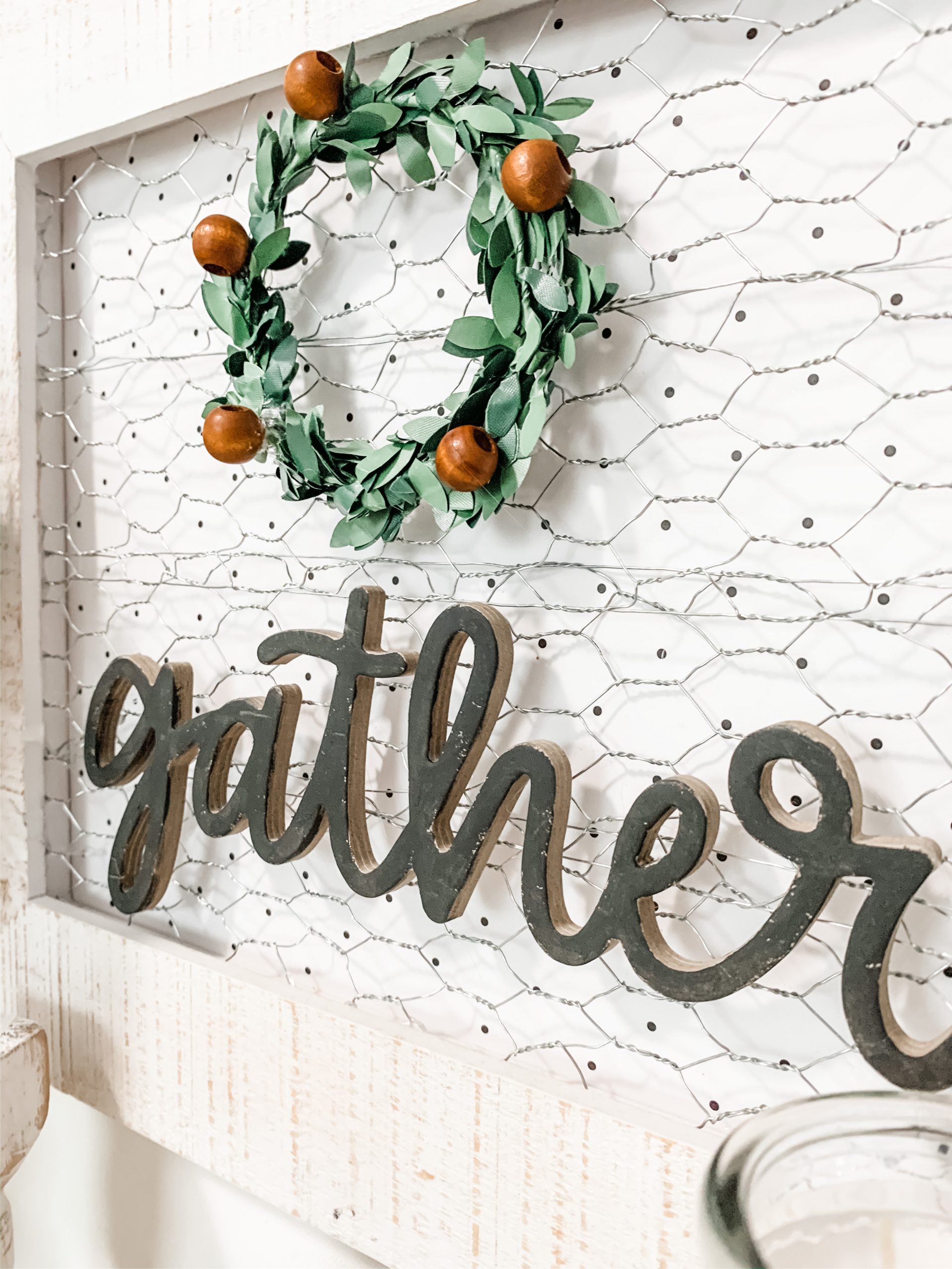 DIY Chicken Wire Gather Sign