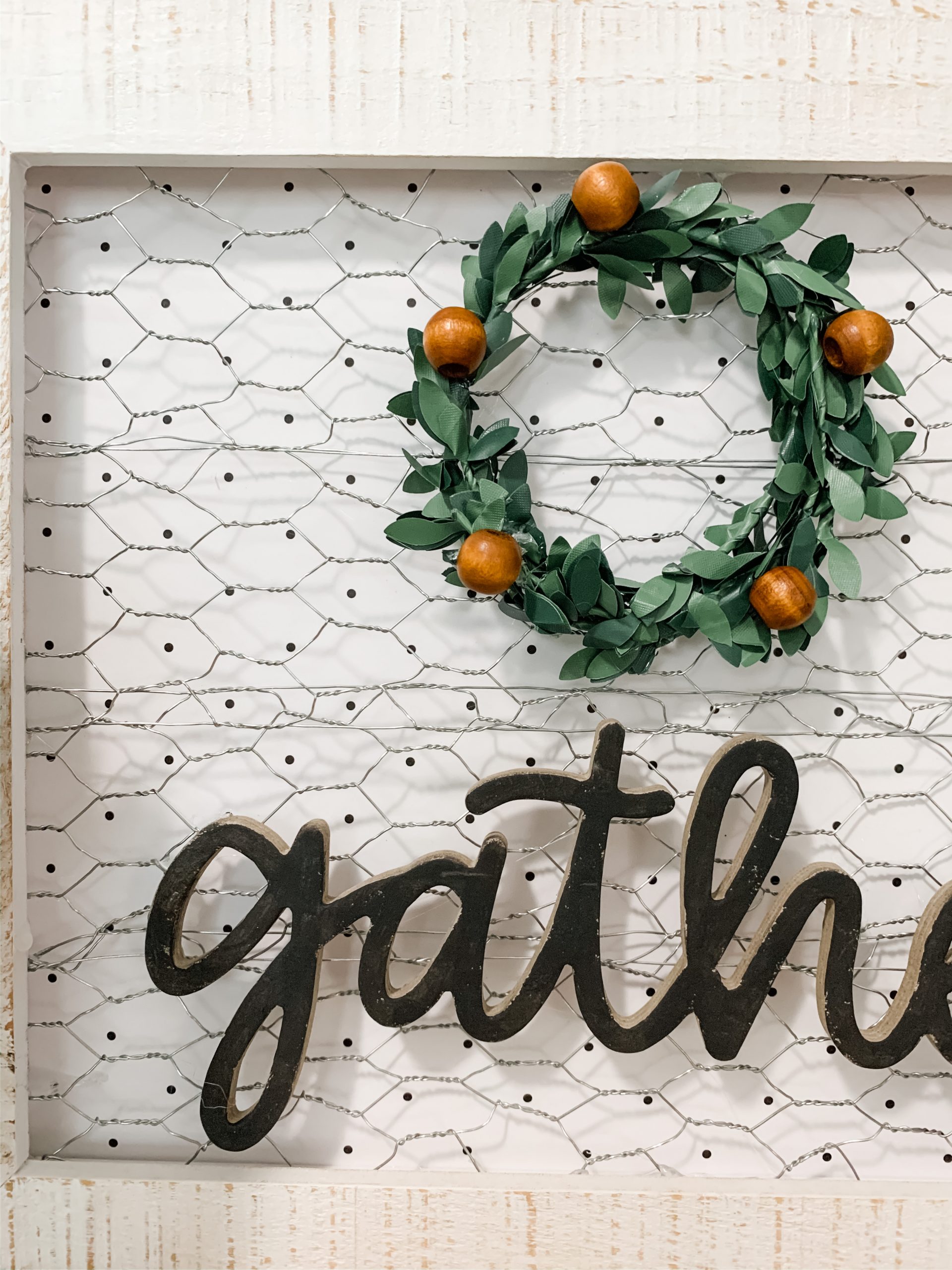 DIY Chicken Wire Gather Sign