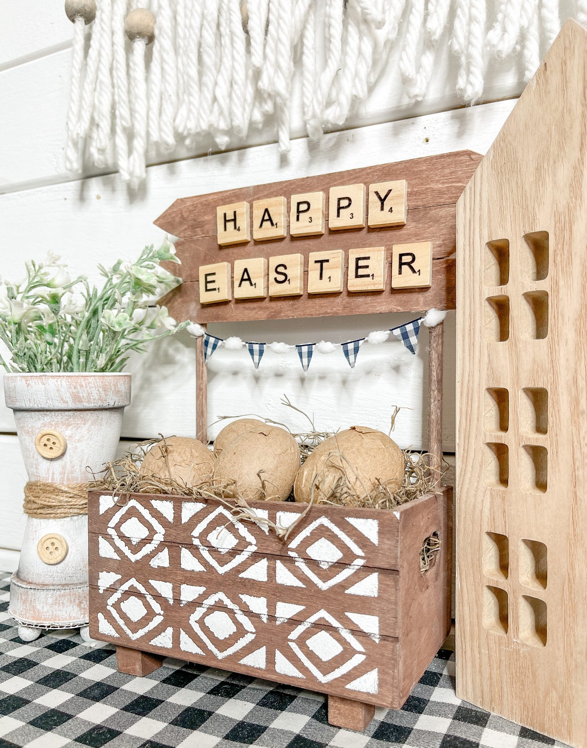 DIY Farmhouse Easter Crate