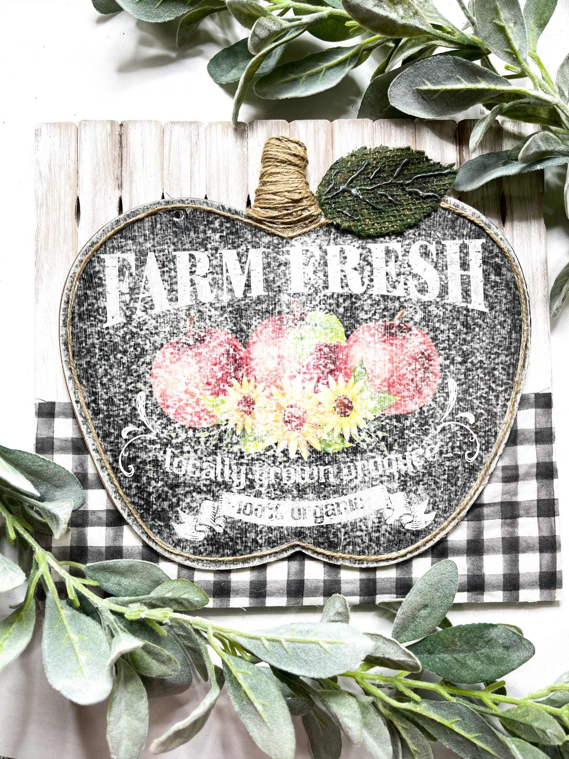 Dollar Tree Apple DIY Farmhouse Decor