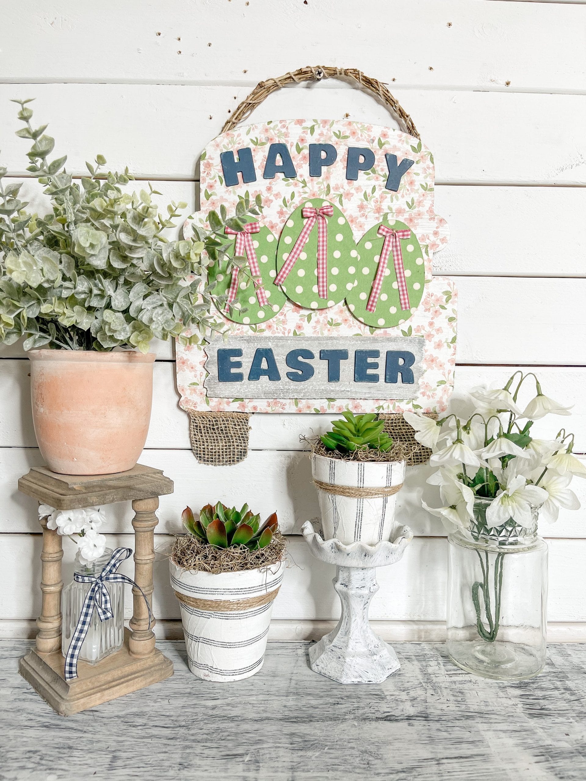 DIY Shabby Chic Happy Easter Truck