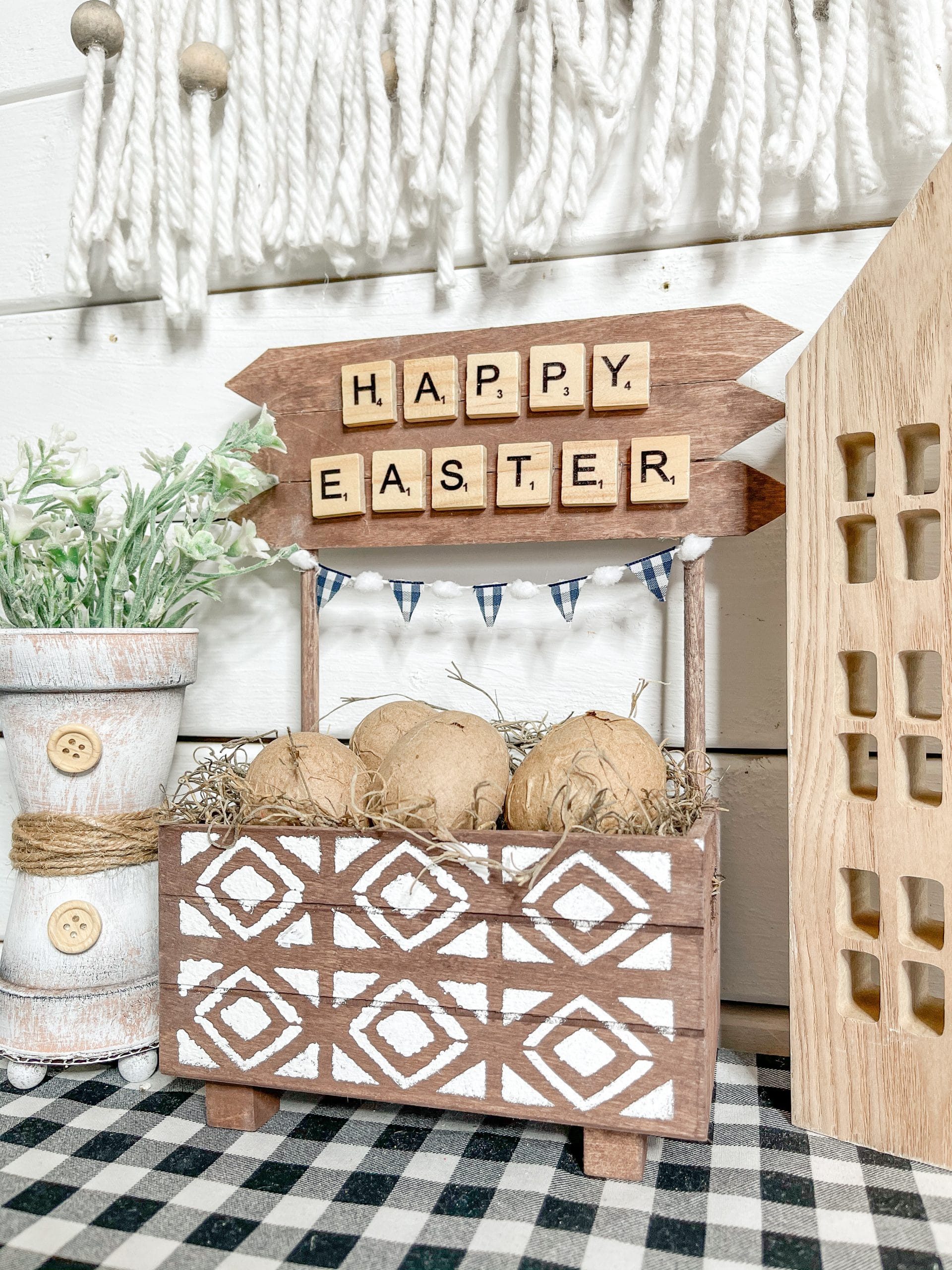 DIY Farmhouse Easter Crate