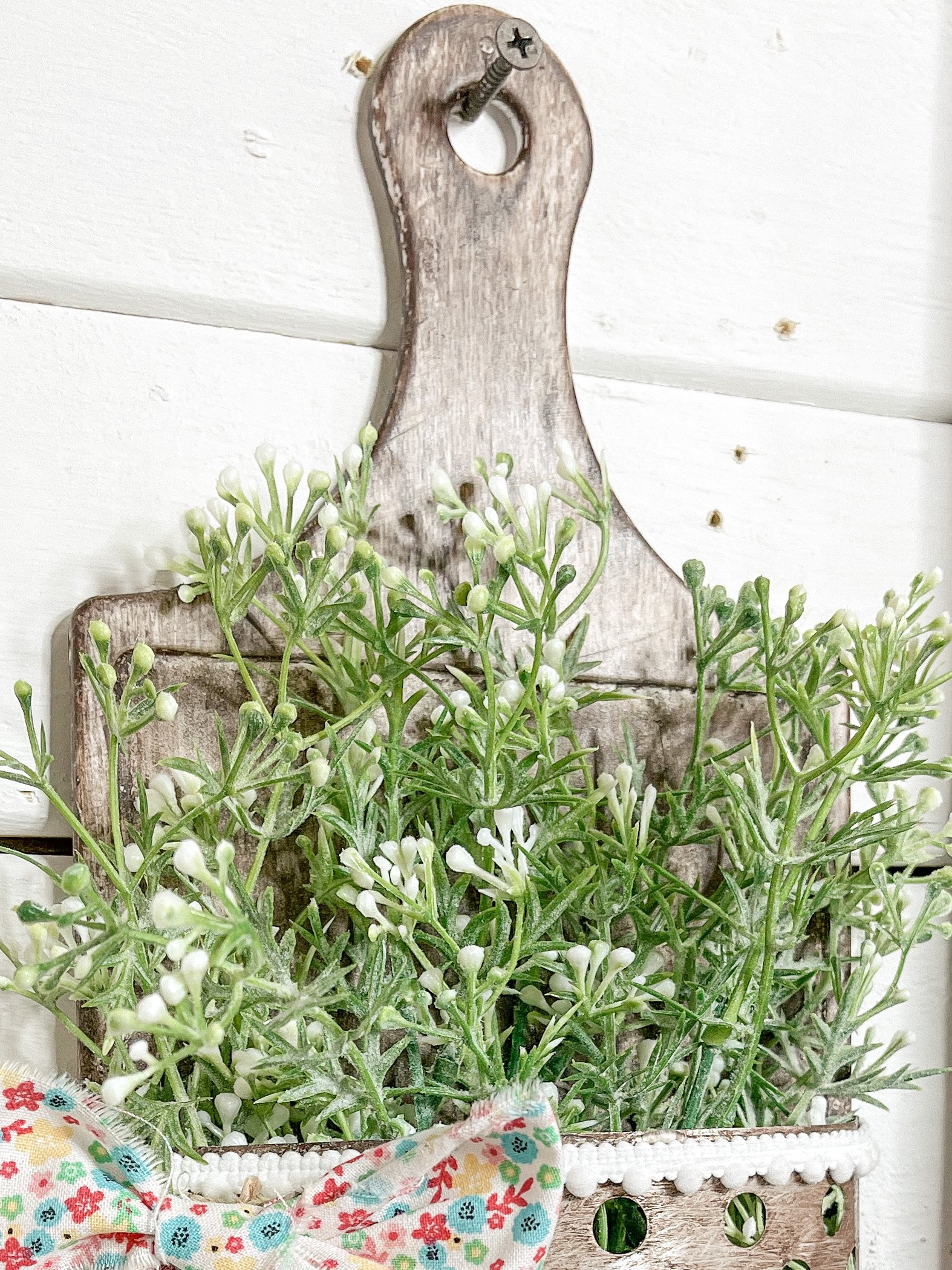 DIY Faux Metal Bucket Spring Decor