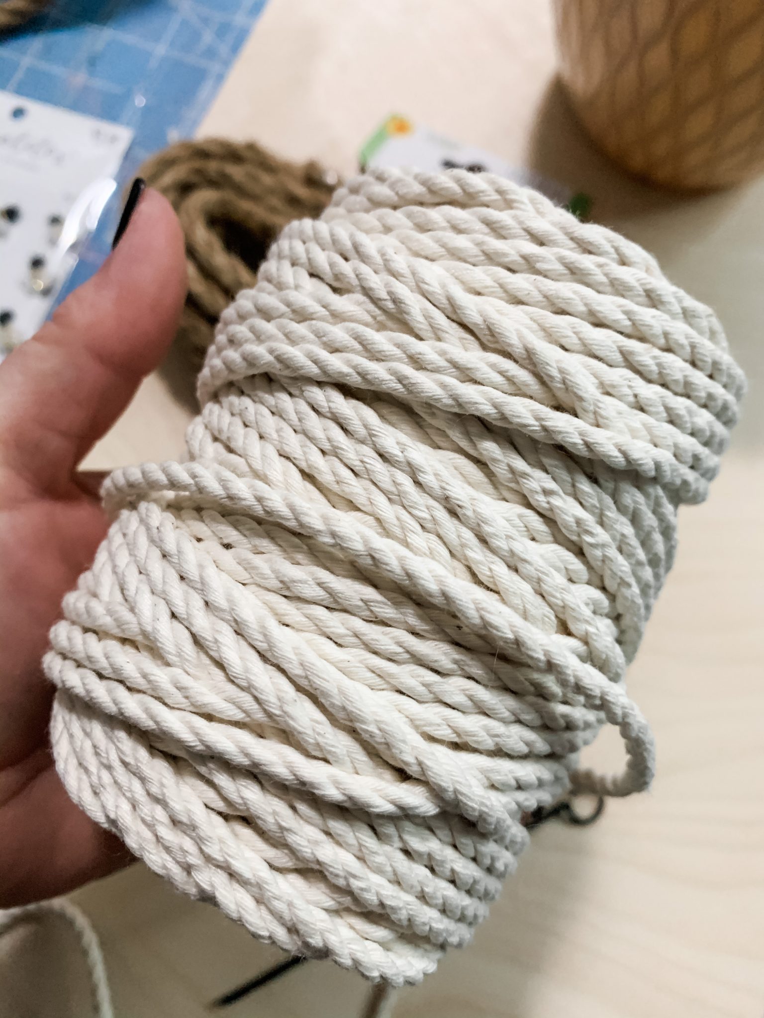 DIY Rope Beehive/Bee Skep - Easy Decor Tutorial