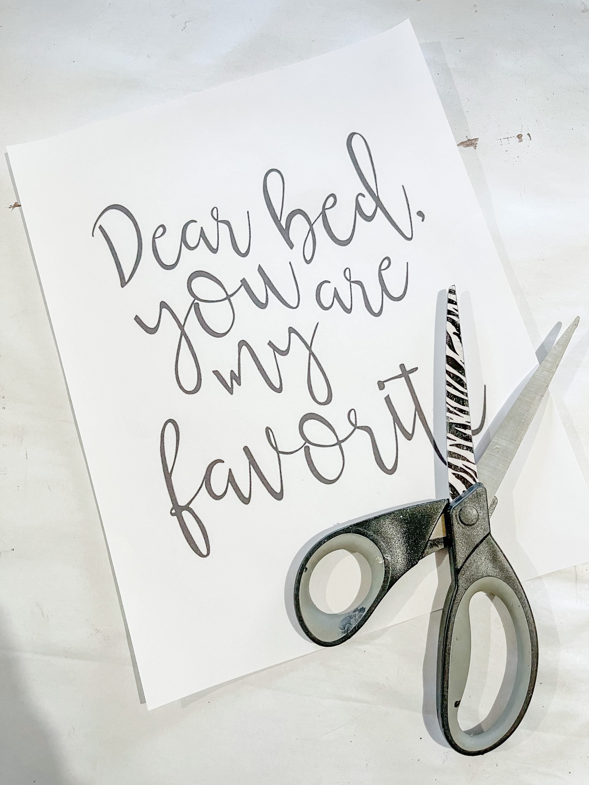 Dear Bed you are my favorite free printable DIY with Amber Printables