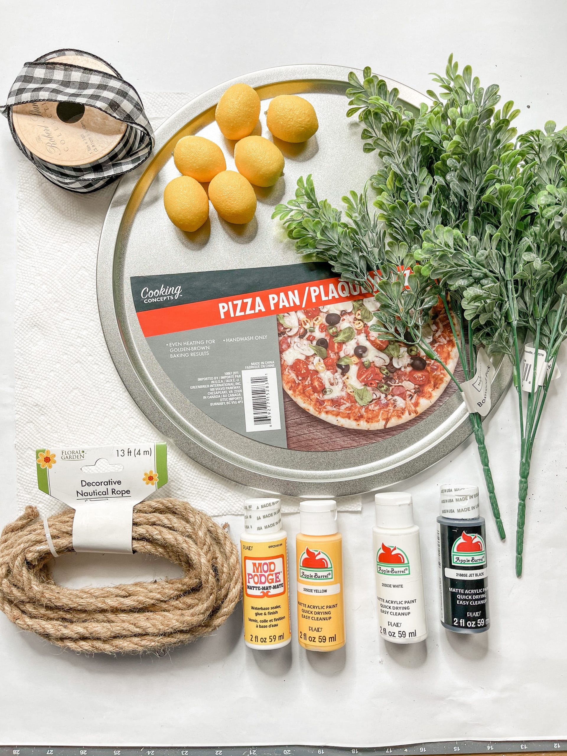 Dollar Tree Pizza Pan DIY Lemon Decor