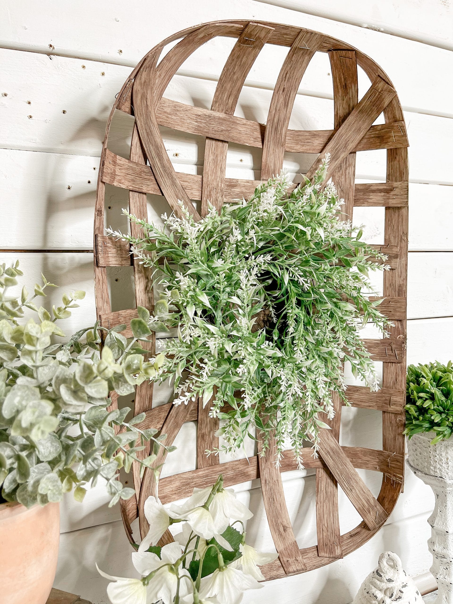 DIY Tobacco Basket Wall Decor