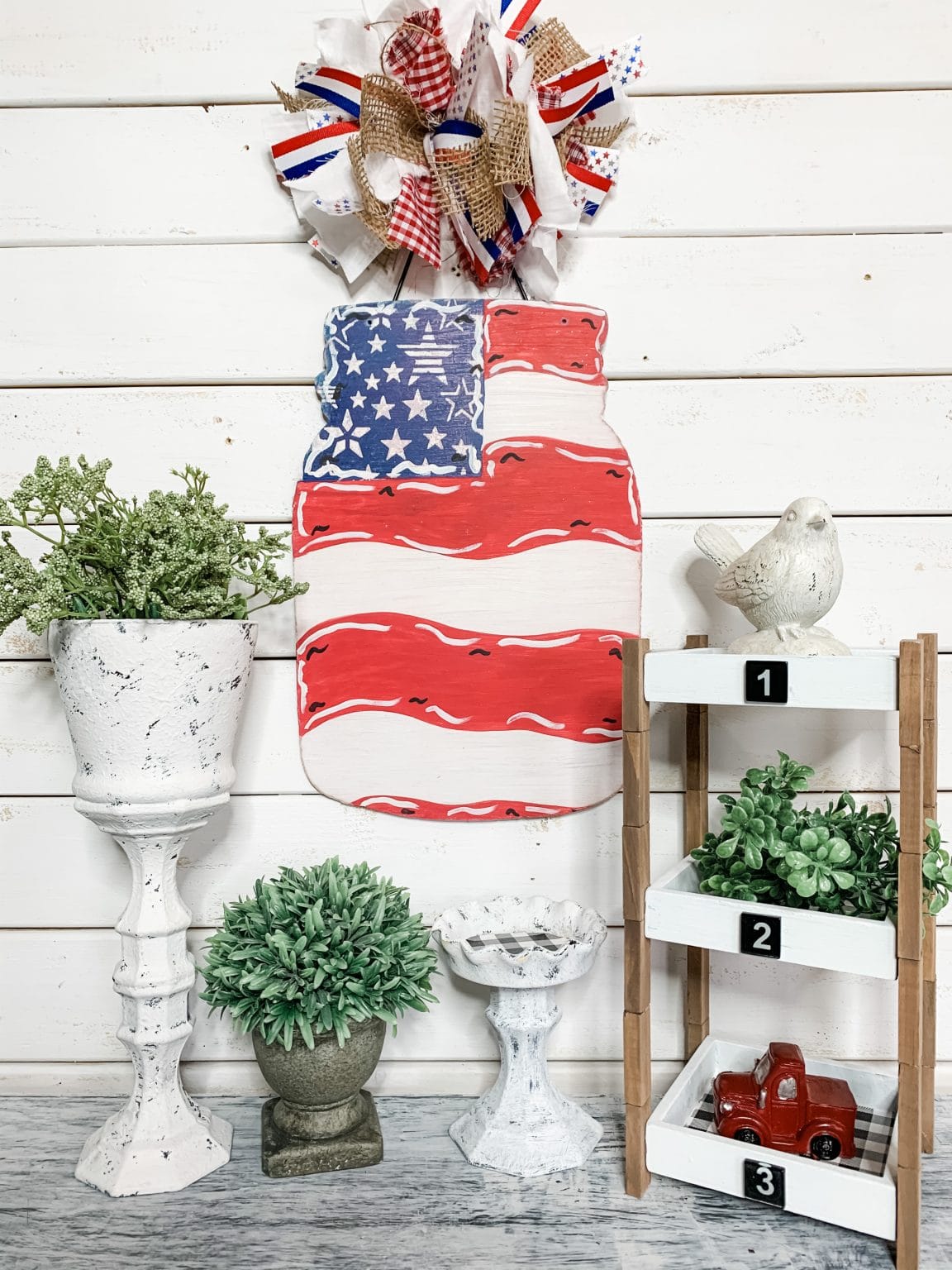 DIY Patriotic Dollar Tree Mason Jar Easy Decor DIY Tutorial