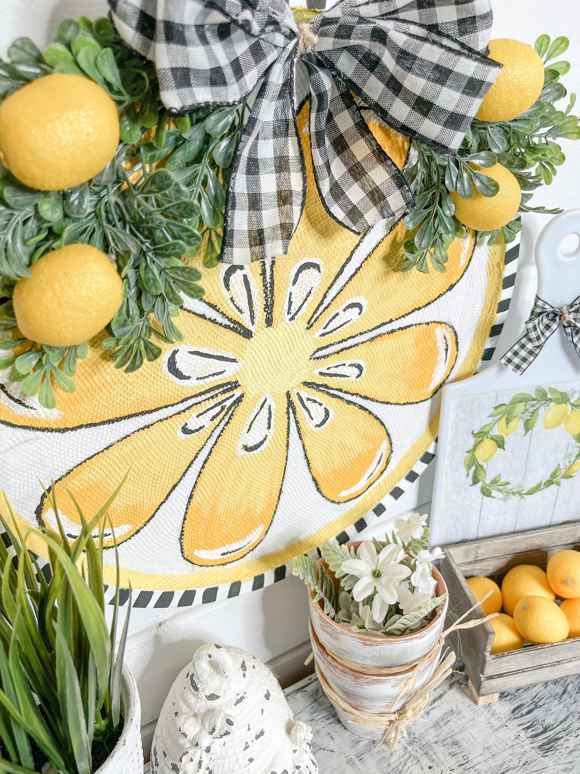 Dollar Tree Pizza Pan DIY Lemon Decor