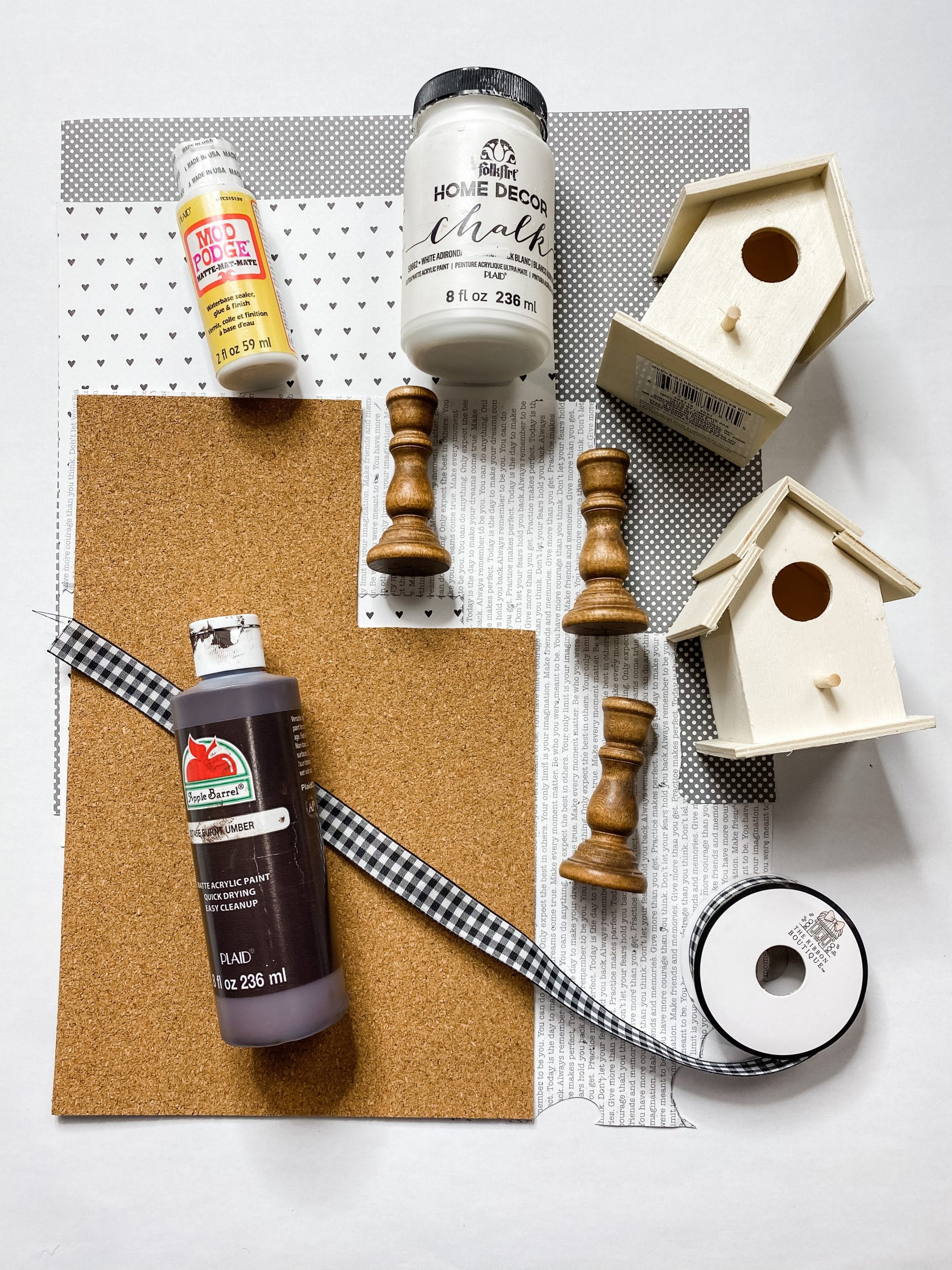 DIY Birdhouse Shelf Sitters