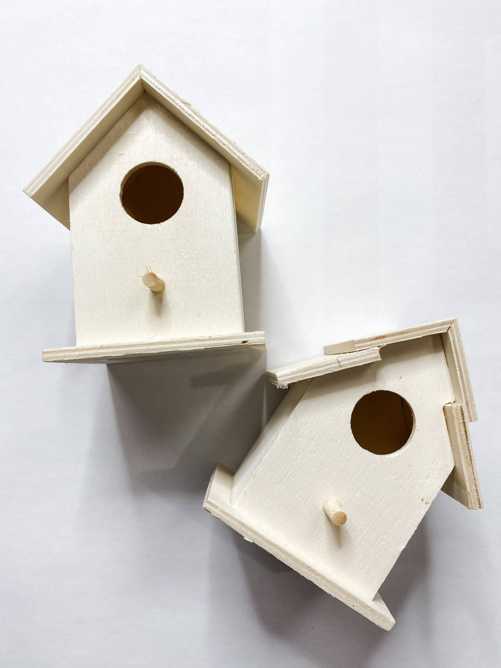 DIY Birdhouse Shelf Sitters