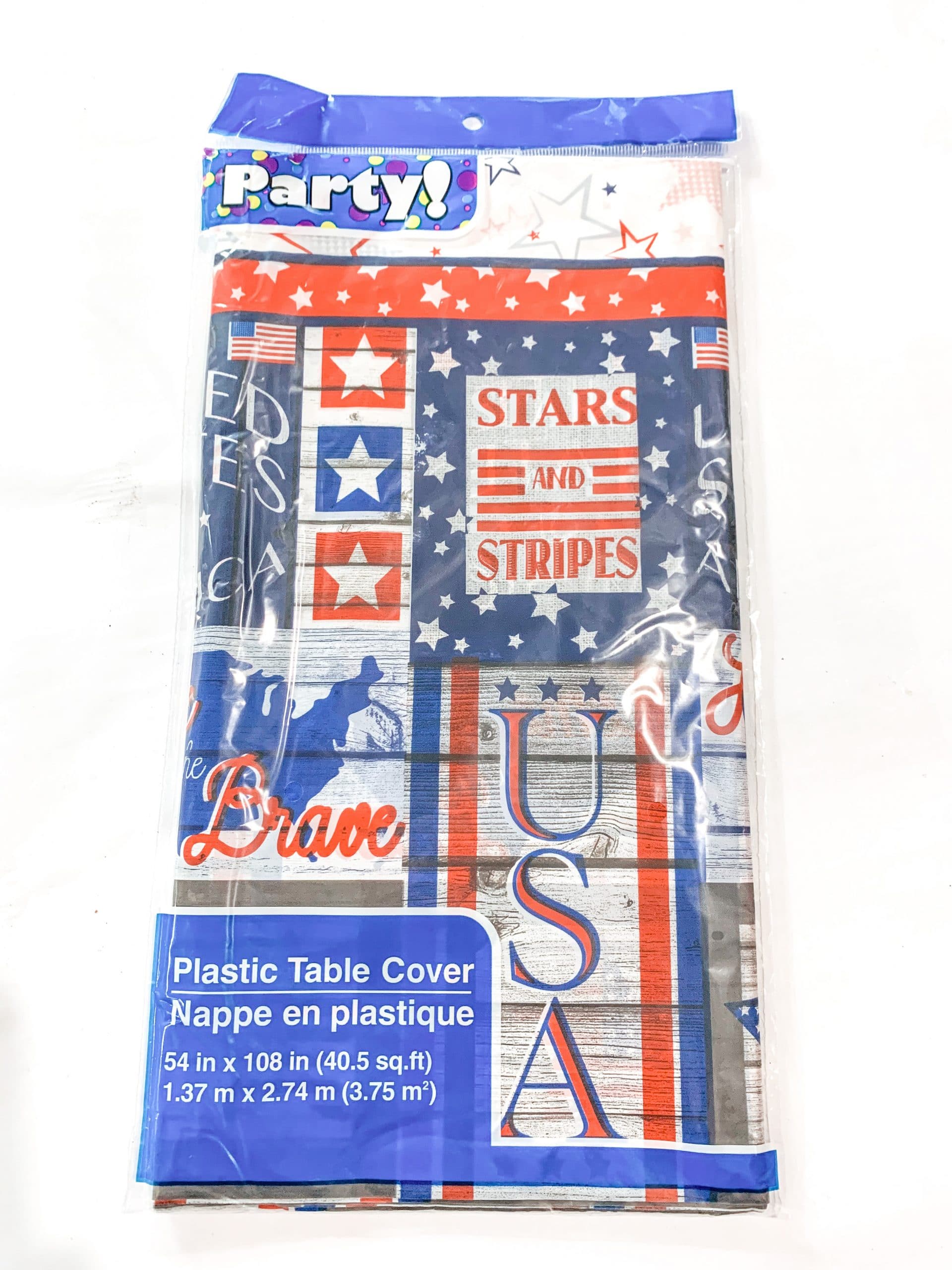 Repurposed Tablecloth DIY Patriotic Decor