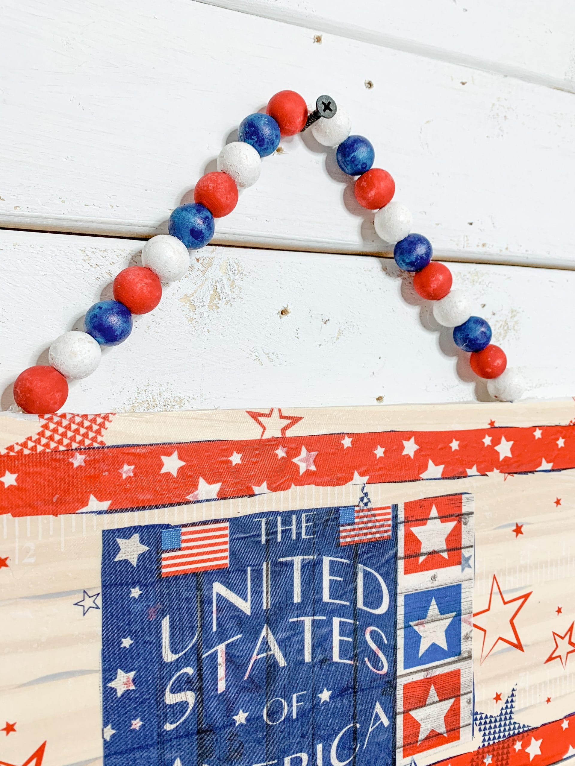 Repurposed Tablecloth DIY Patriotic Decor