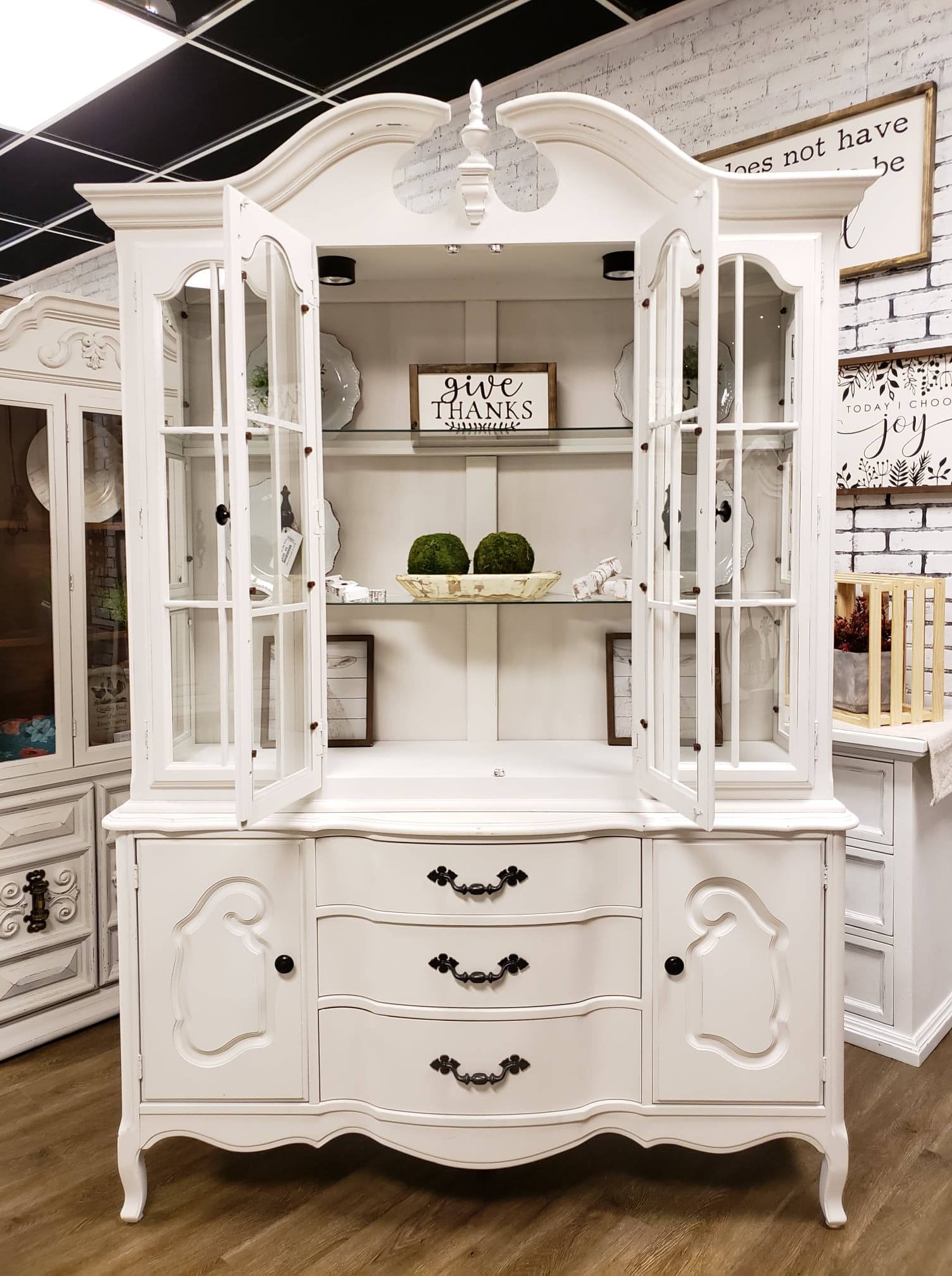 Chalk Painted Hutch and China Cabinet Ideas