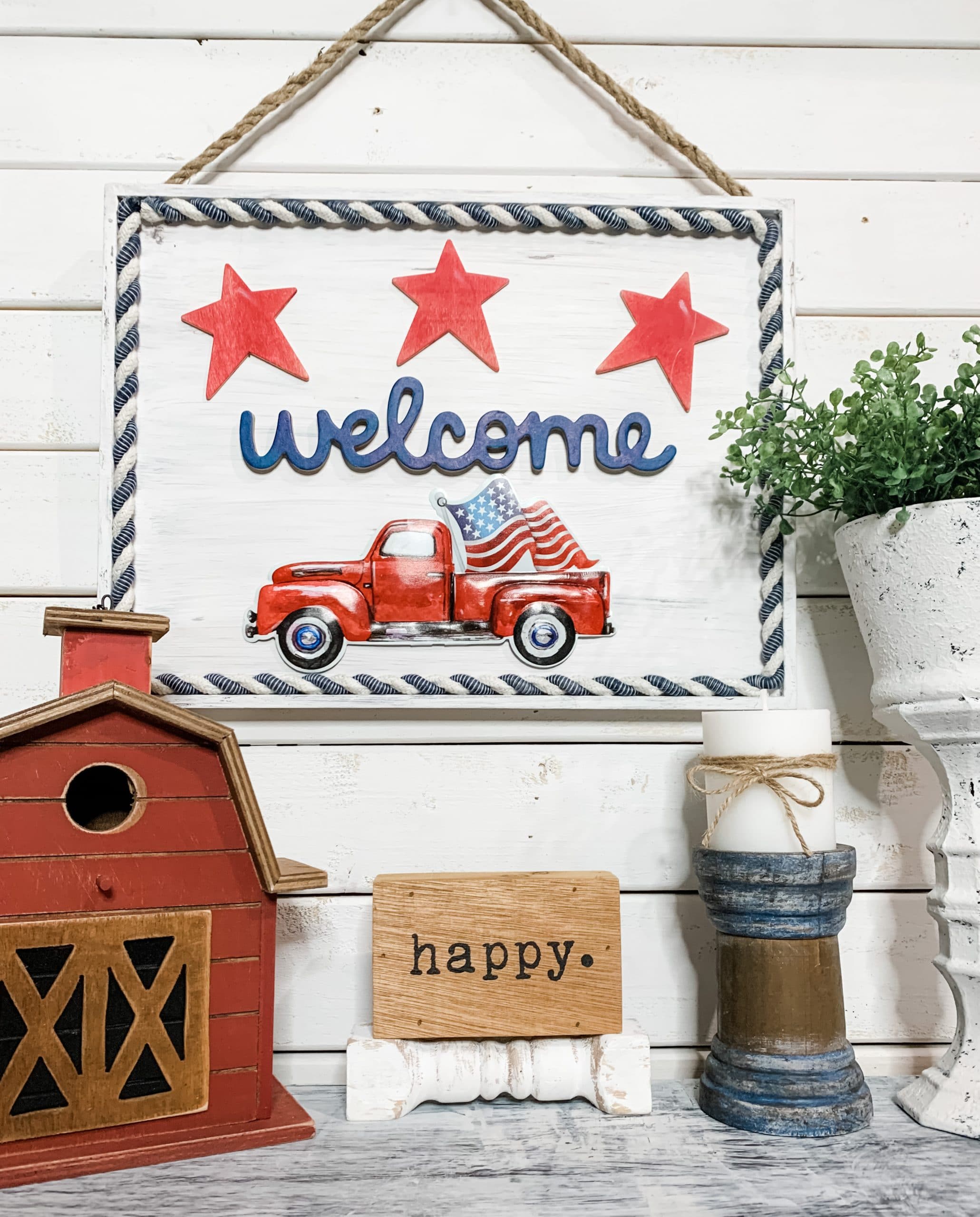 DIY Red Truck 4th of July Sign