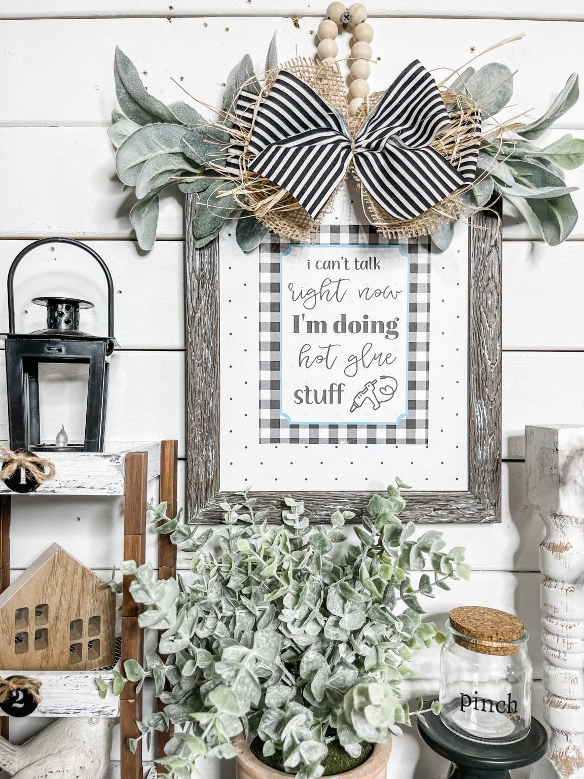 DIY Farmhouse Decor with Free Printable - Easy DIY Decor Tutorial