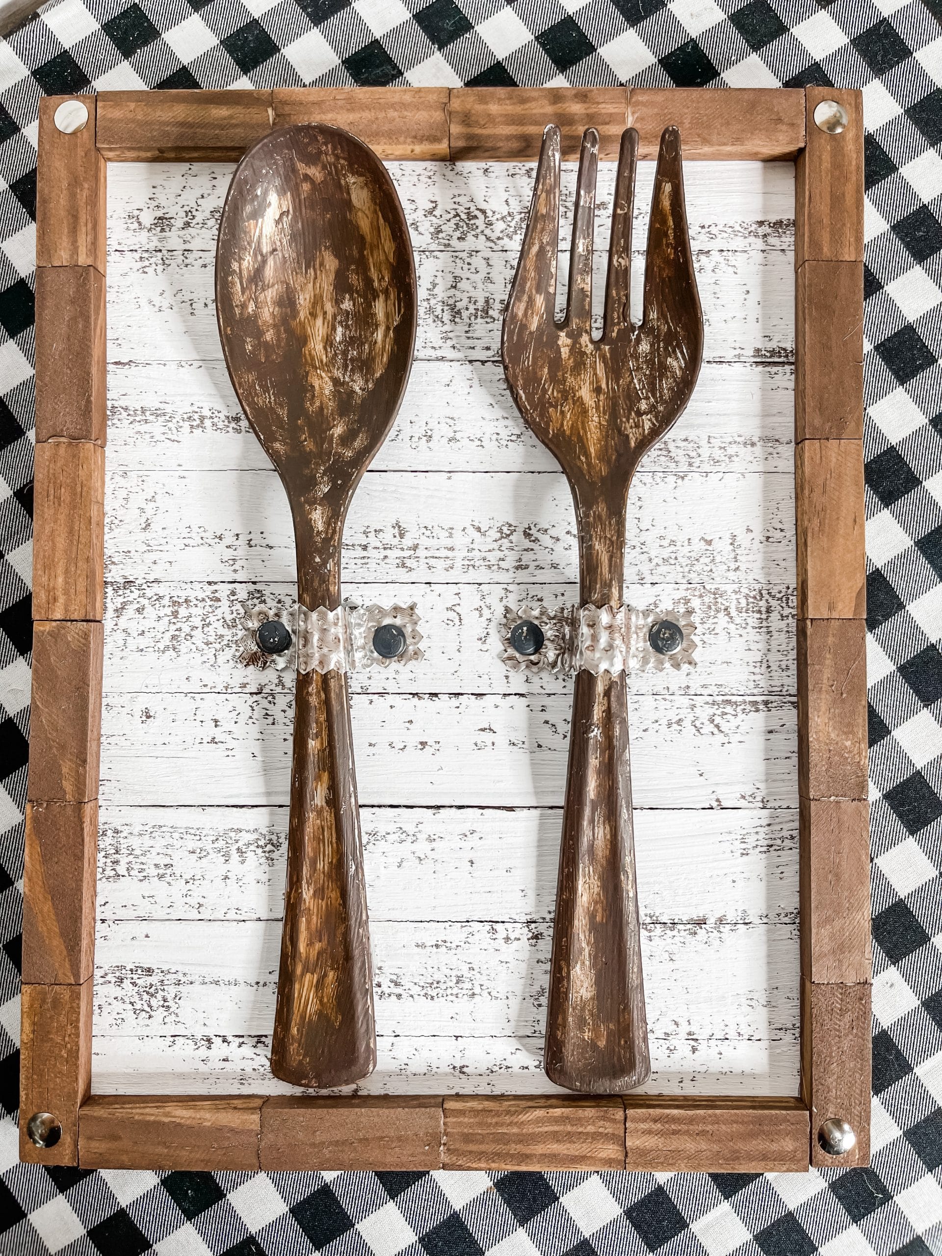 DIY Faux Rust Fork and Spoon Wall Decor