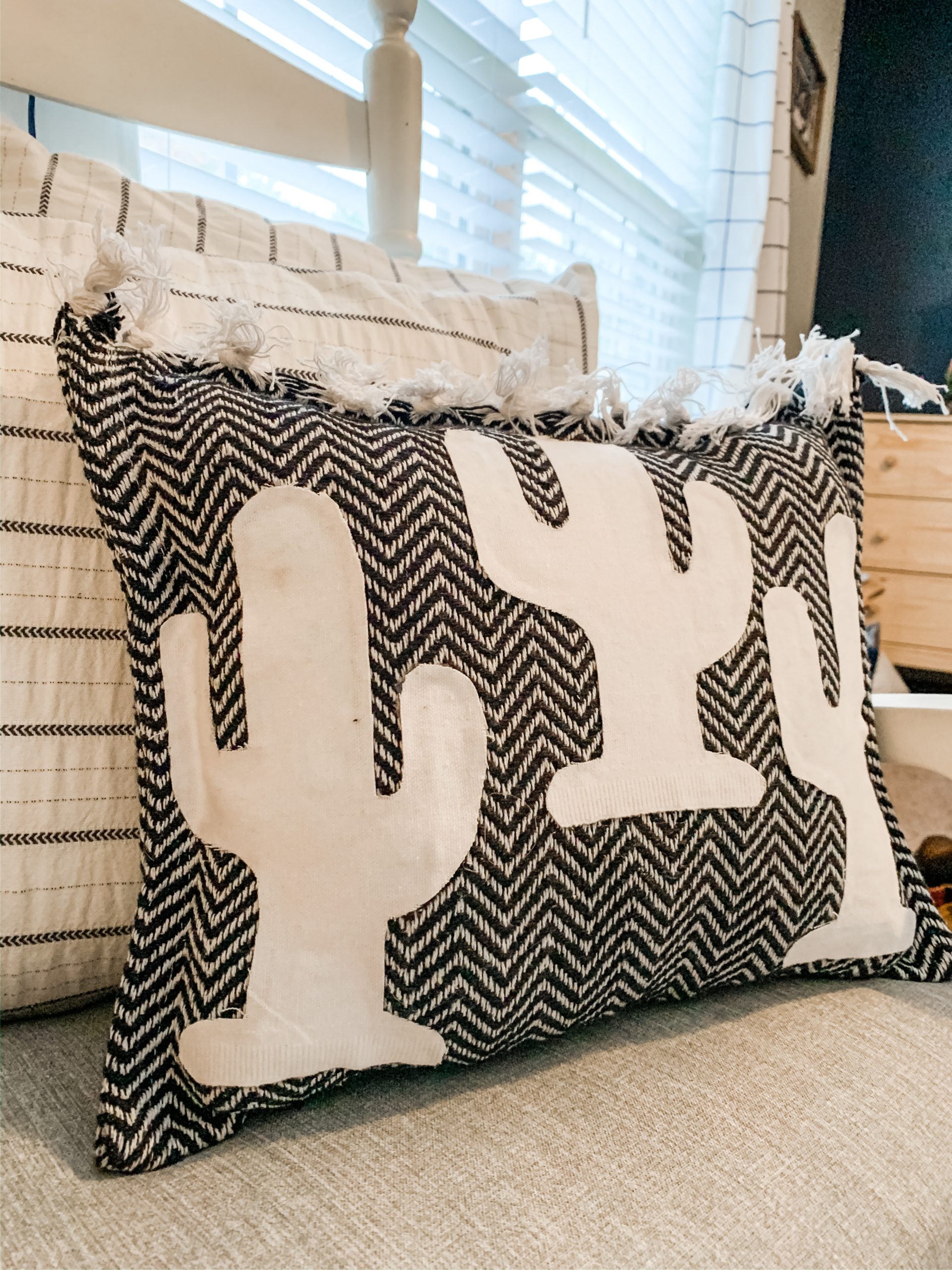 Repurposed Dollar Tree Rug DIY Pillow