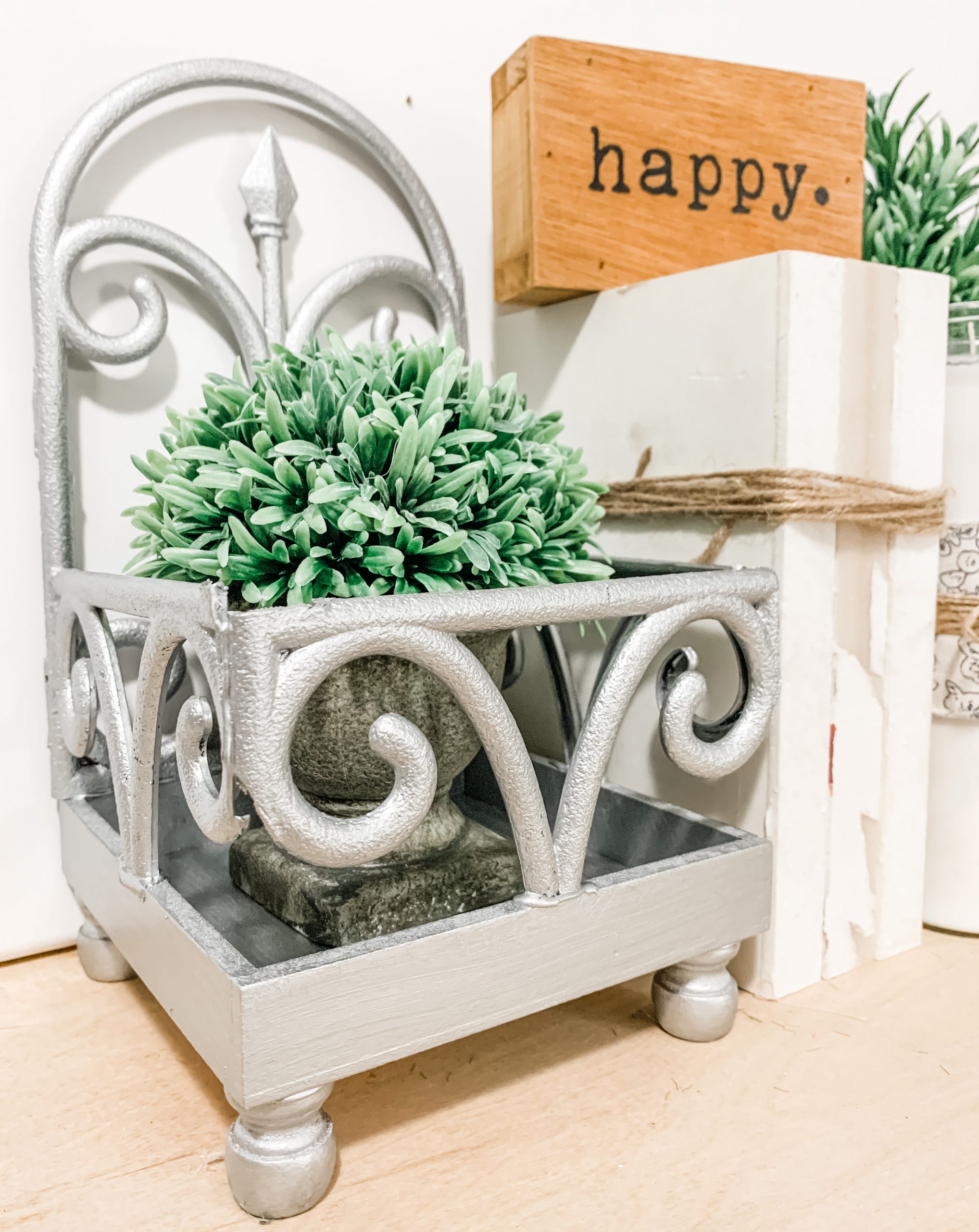 Dollar Tree Fence DIY Plant Stand