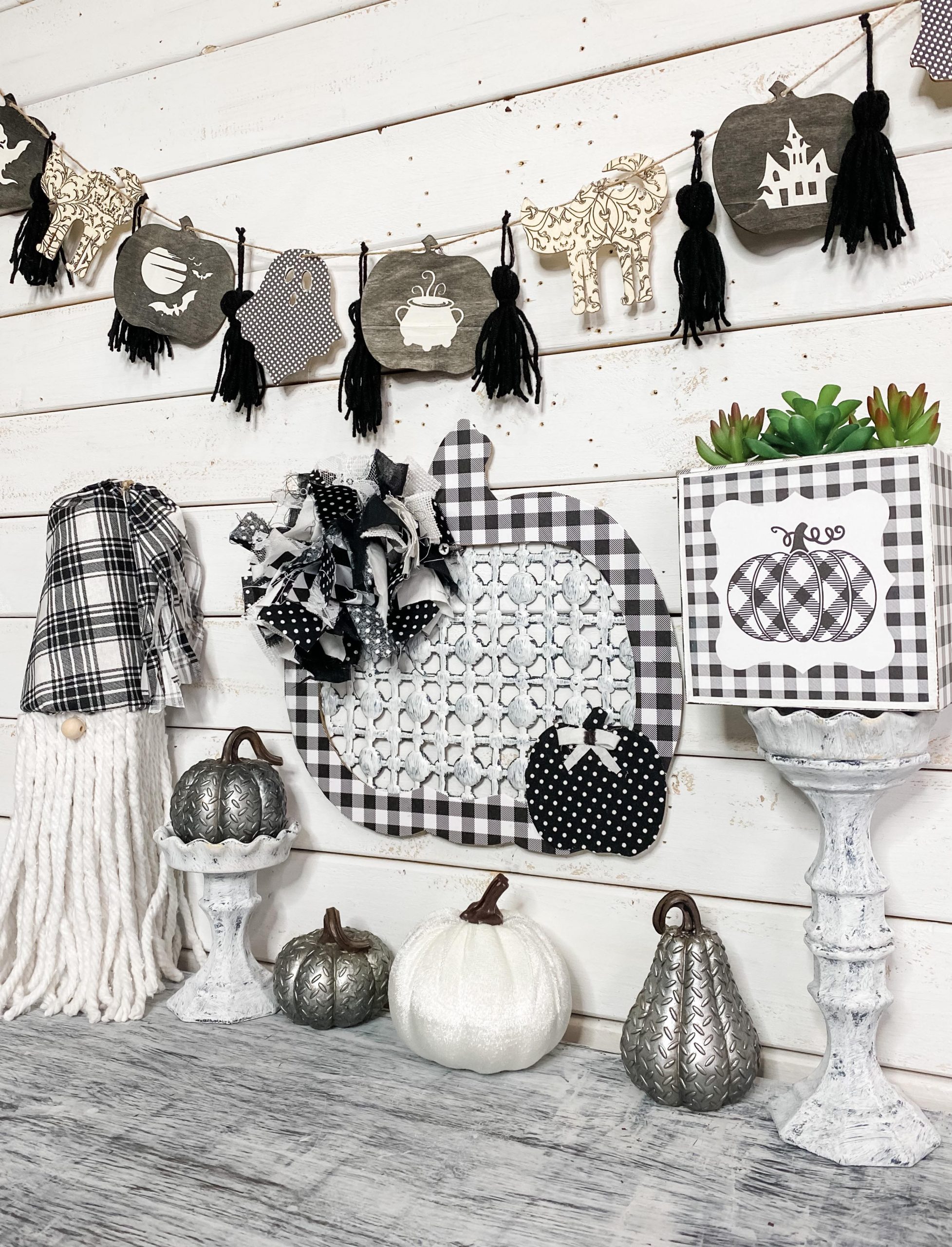 Stenciled Halloween DIY Garland