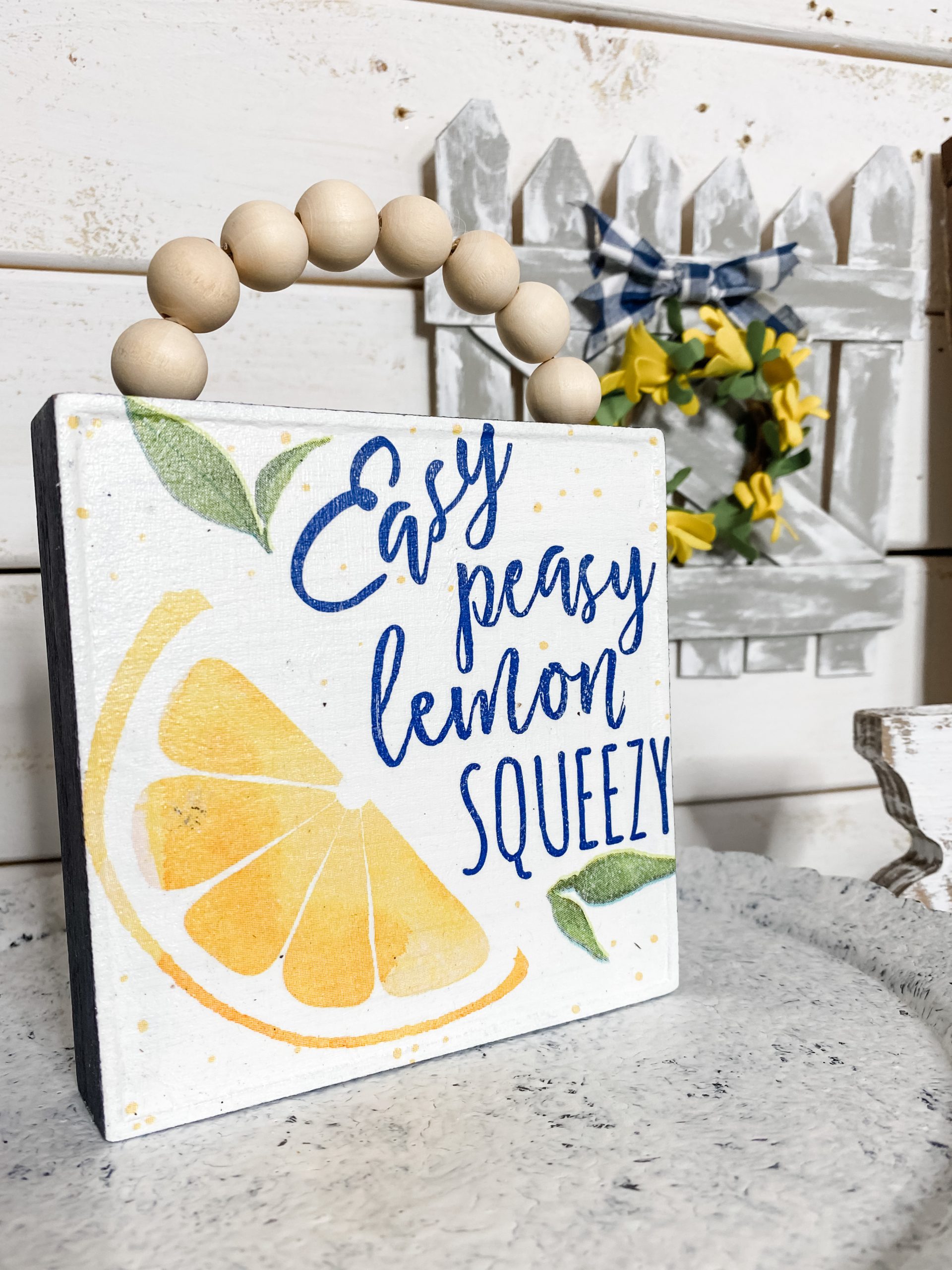 Easy Peasy Lemon Squeezy Napkin DIY Decor