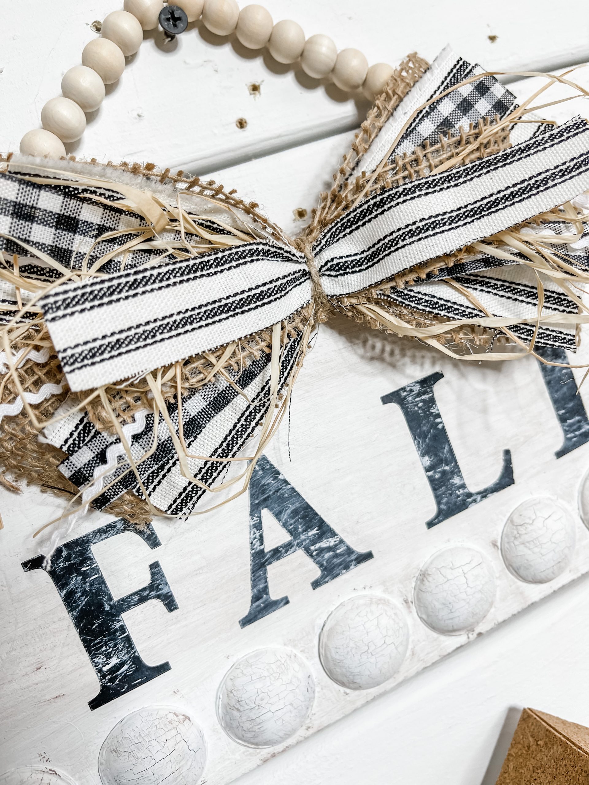 Affordable DIY Farmhouse Fall Sign