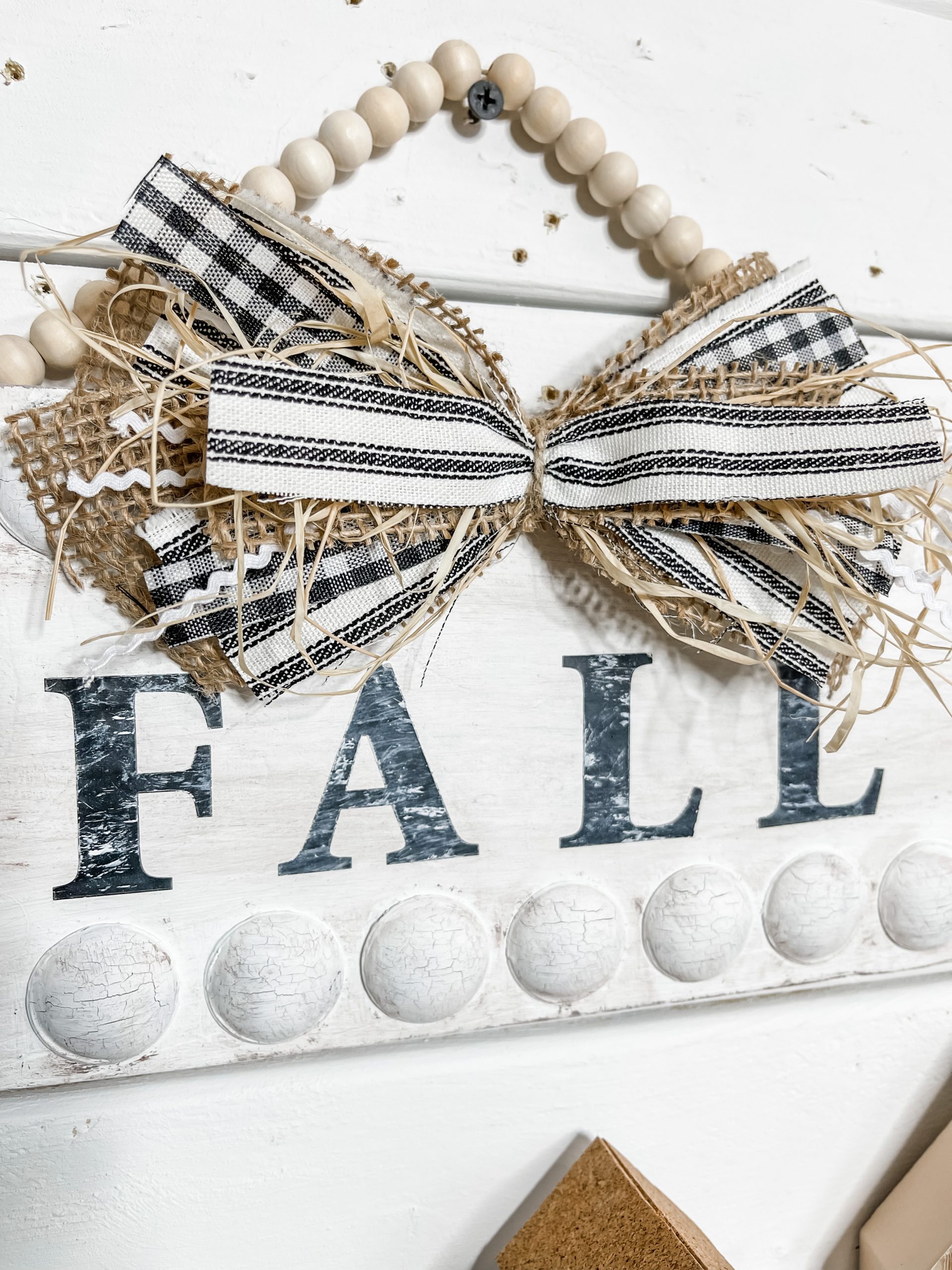 Affordable DIY Farmhouse Fall Sign