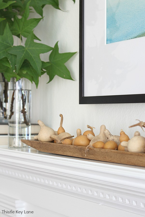 Simple Fall Mantel Decor Ideas