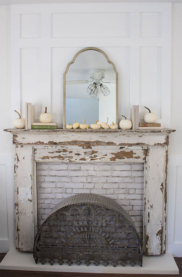 Simple Fall Mantel Decor Ideas