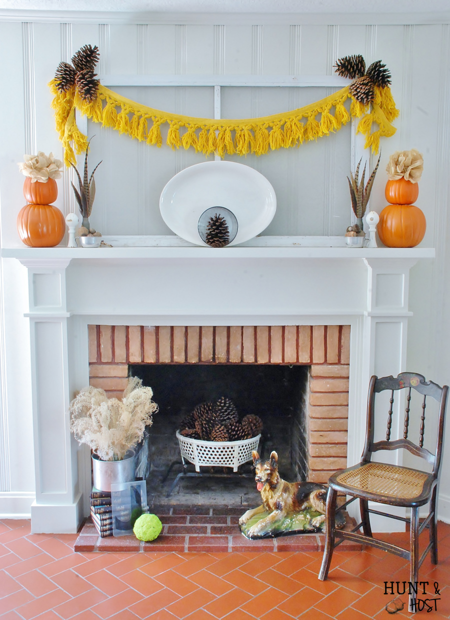 Simple Fall Mantel Decor Ideas