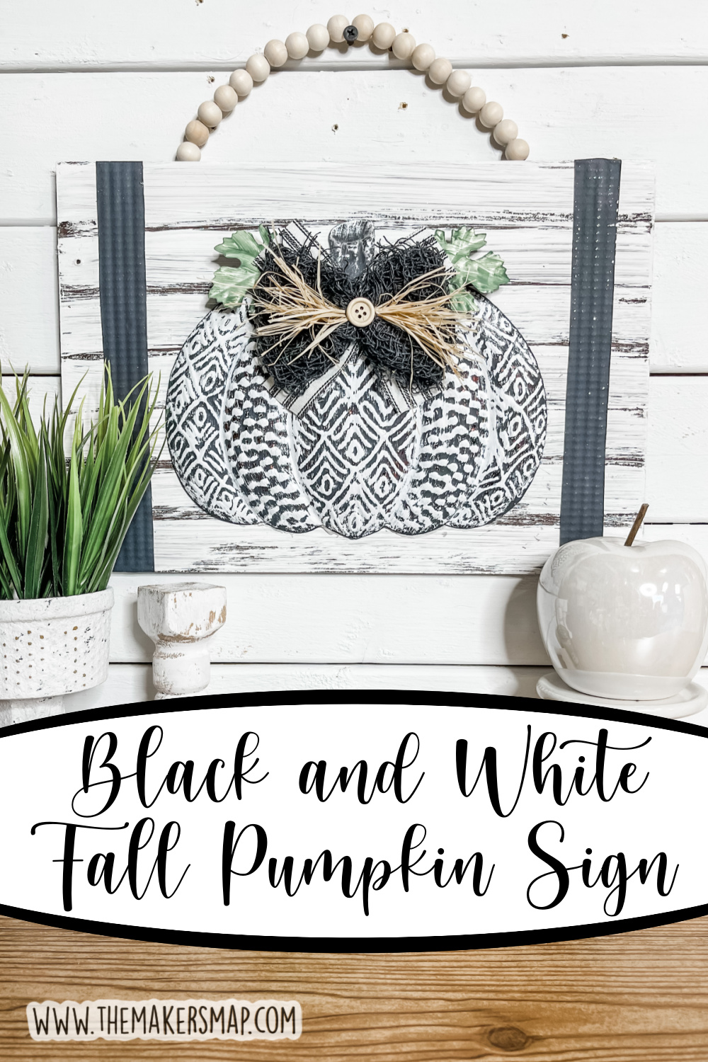 Black and White Fall Pumpkin Sign