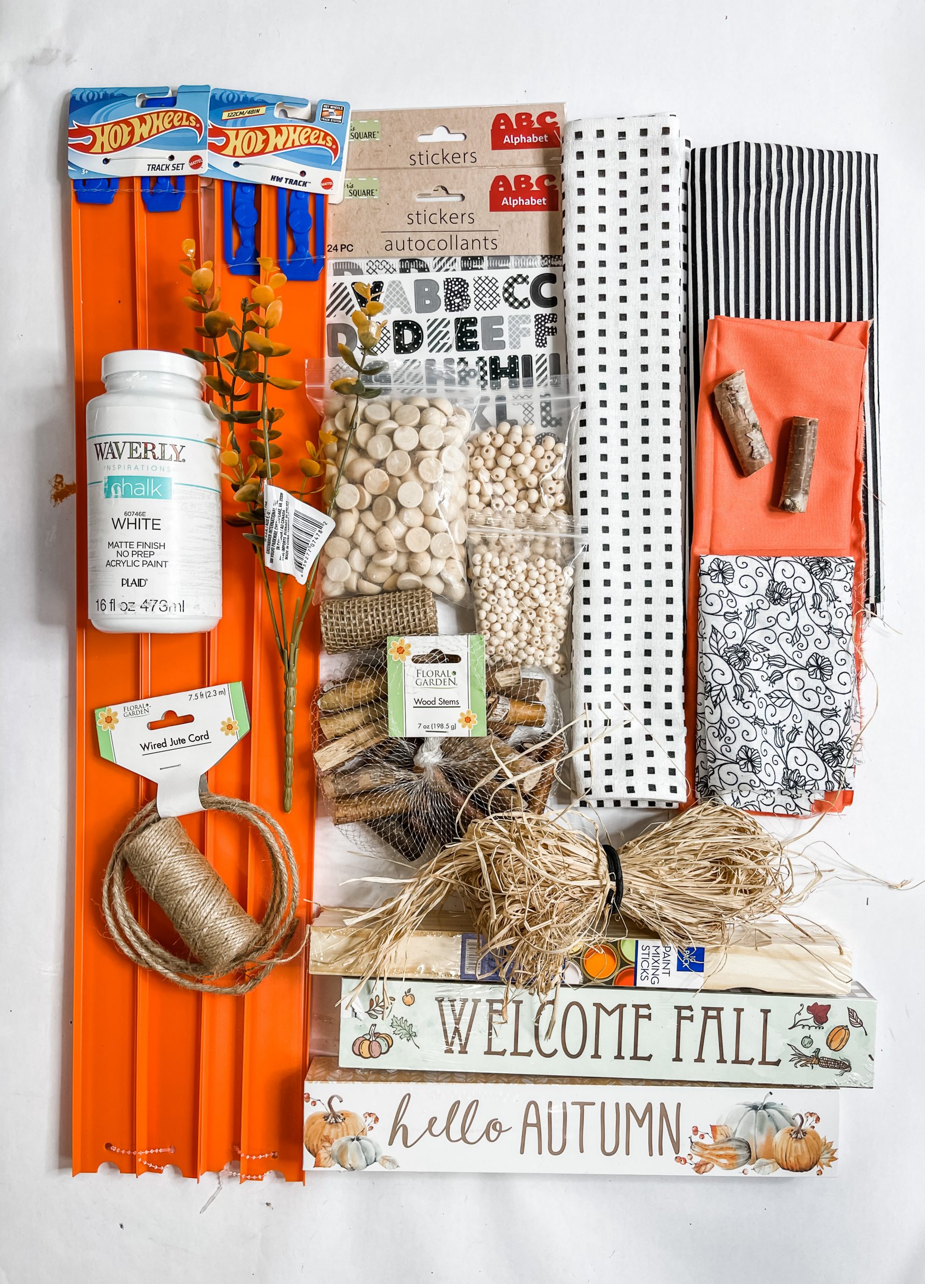 DIY Fall Pumpkin Crate Decor