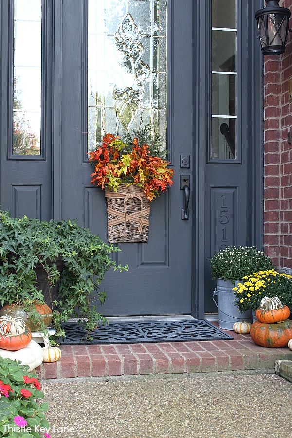 Front Porch and Outdoor Fall Decor Ideas