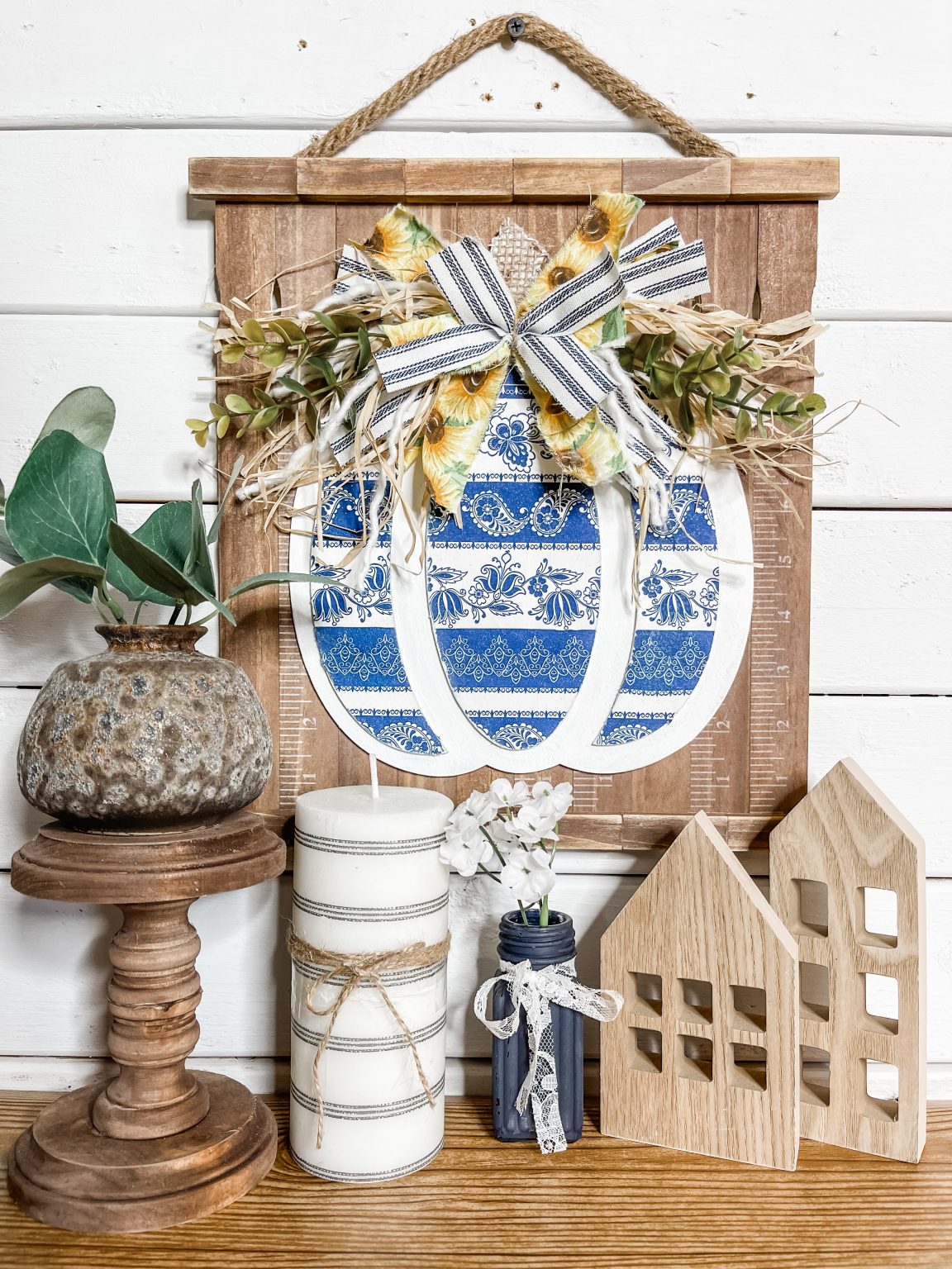 Blue and White Fall Pumpkin Wall Decor - DIY Fall Home Decor Tutorial