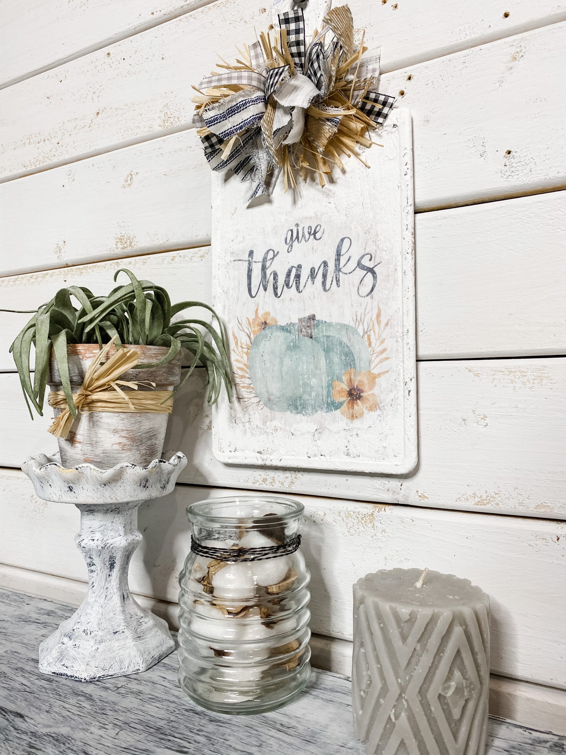 DIY Give Thanks Sign with a Dollar Tree Cutting Board