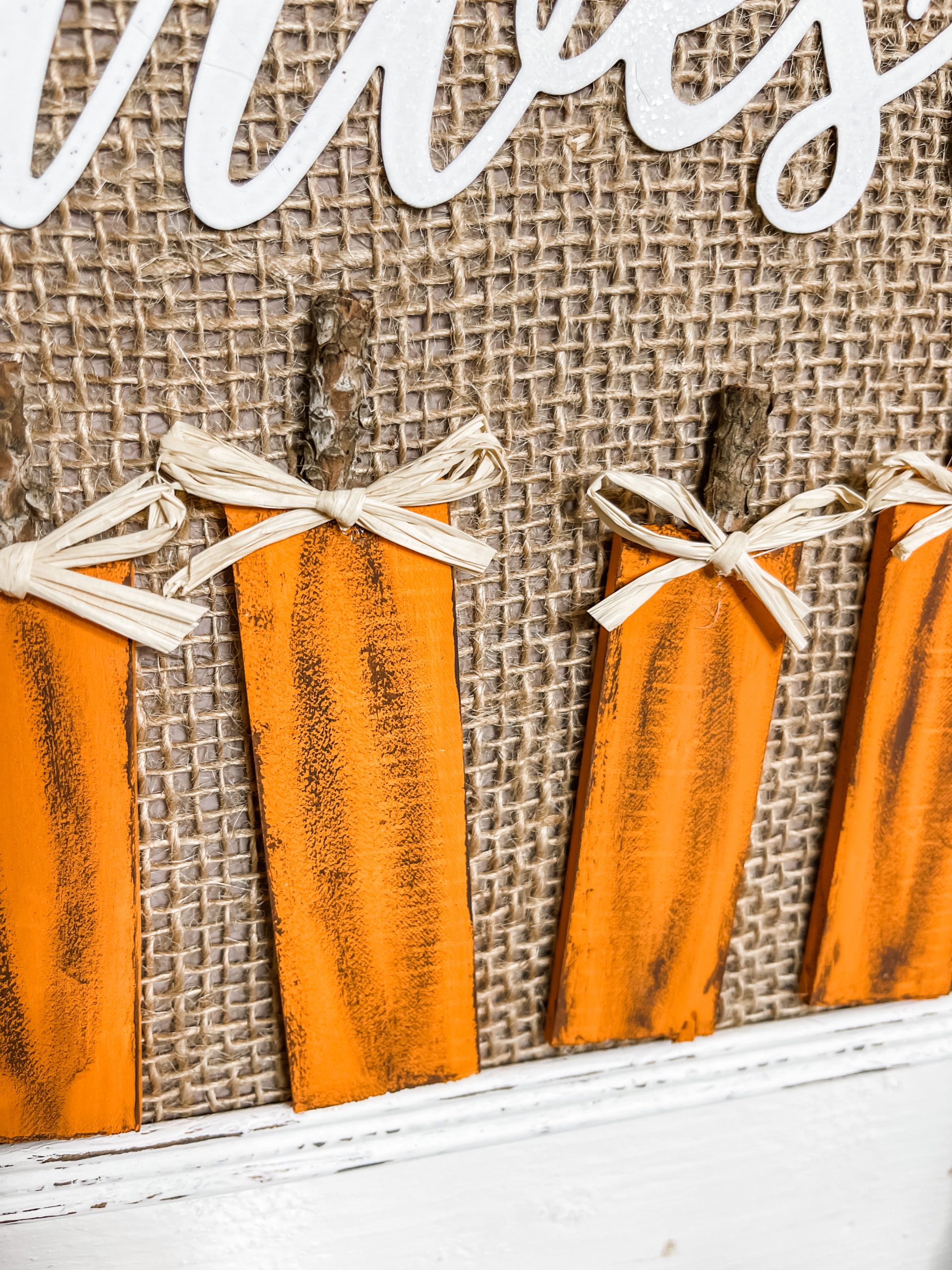 DIY Fall Harvest Pumpkin Sign